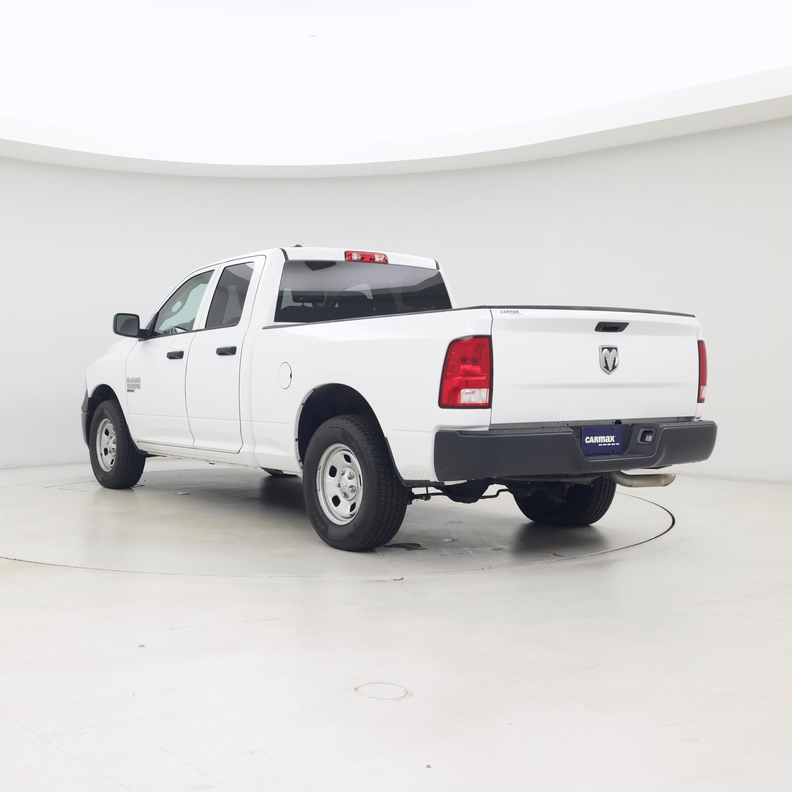 Thumbnail: 2022 RAM 1500 Classic - 2