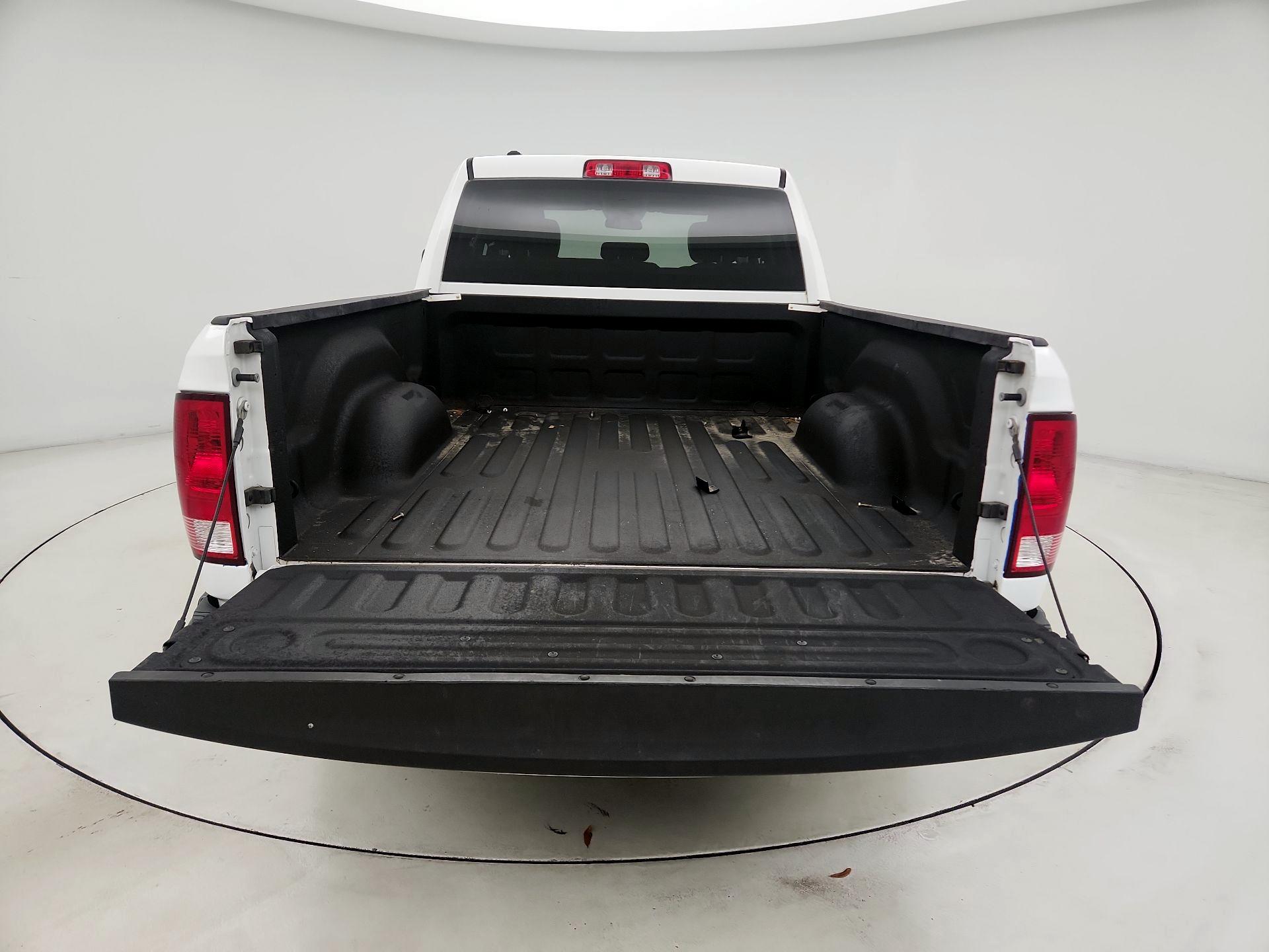 Thumbnail: 2022 RAM 1500 Classic - 19