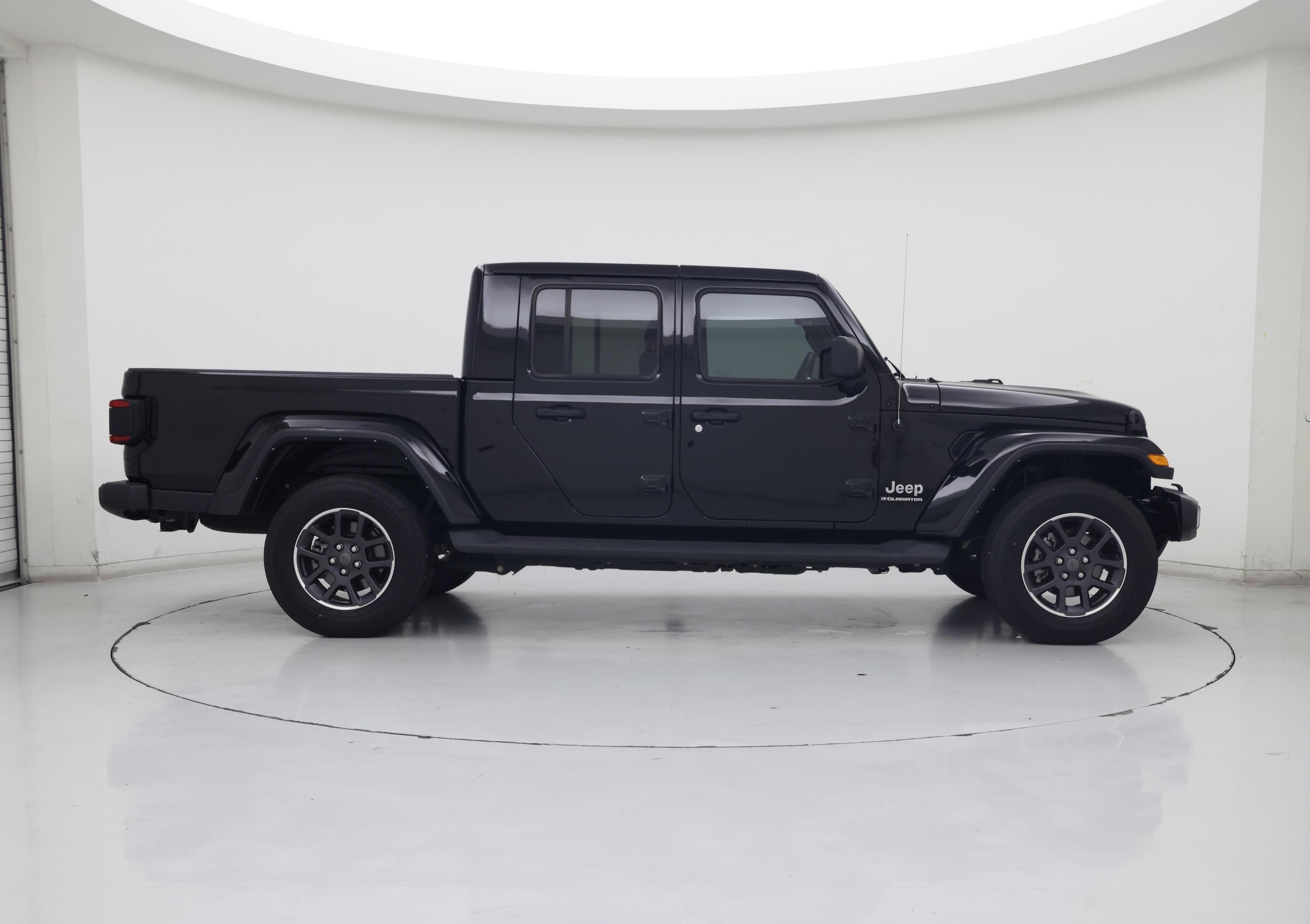 Thumbnail: 2023 Jeep Gladiator - 7
