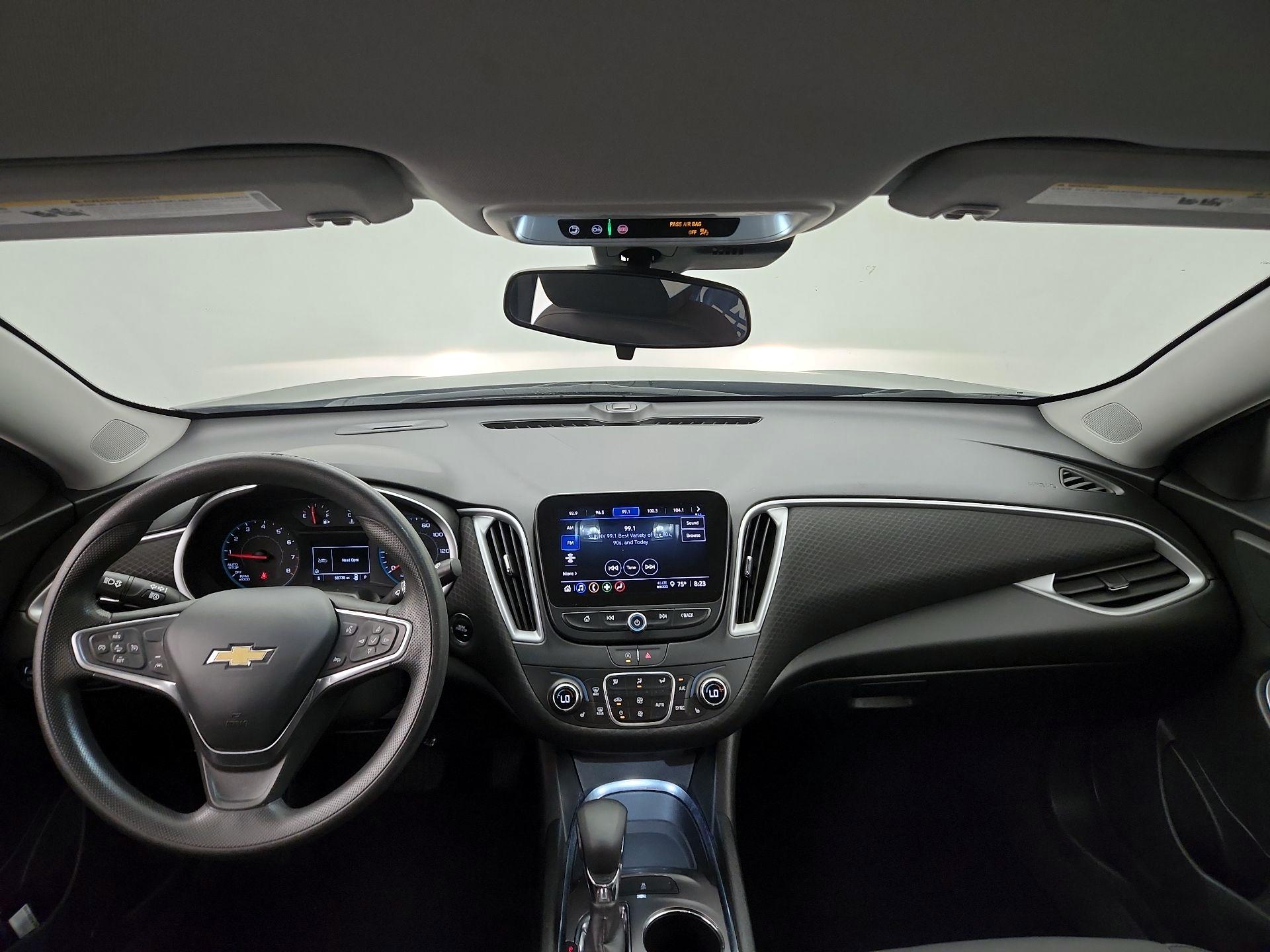 Thumbnail: 2023 Chevrolet Malibu - 9