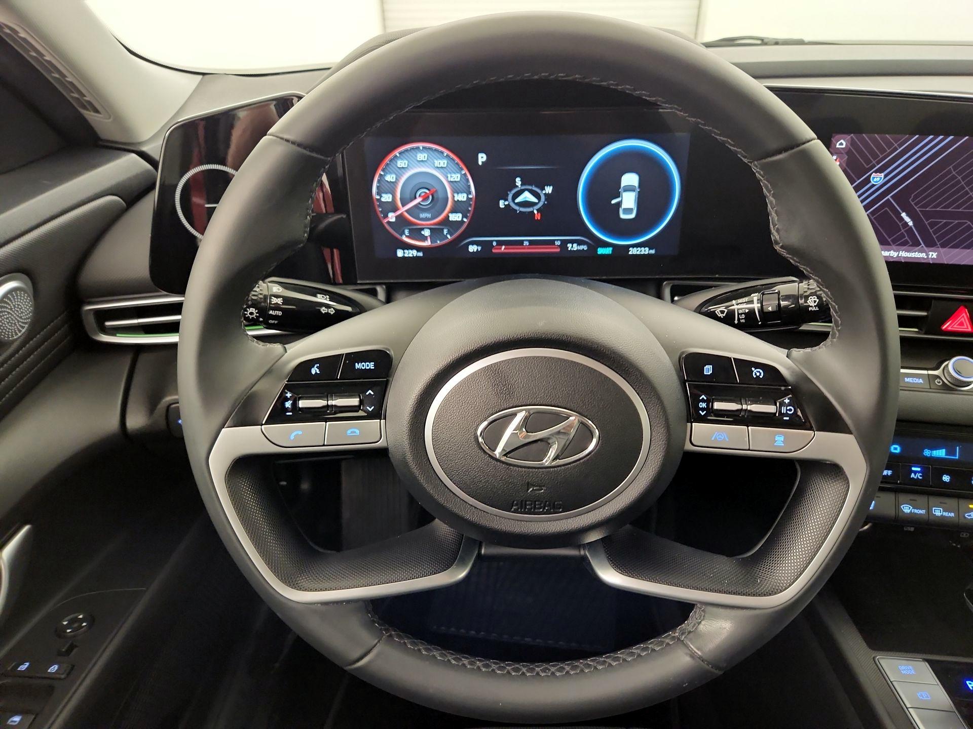 Thumbnail: 2023 Hyundai Elantra - 10