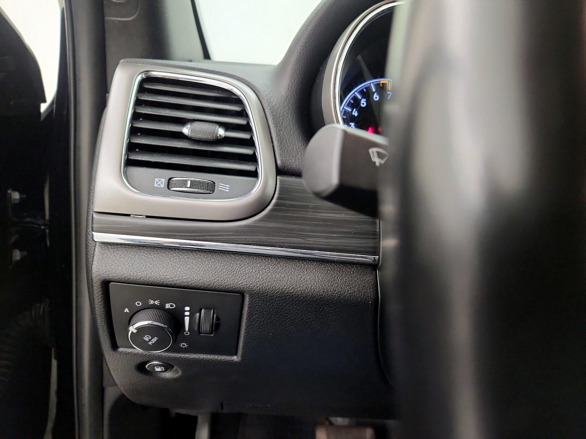 Thumbnail: 2020 Jeep Grand Cherokee - 13