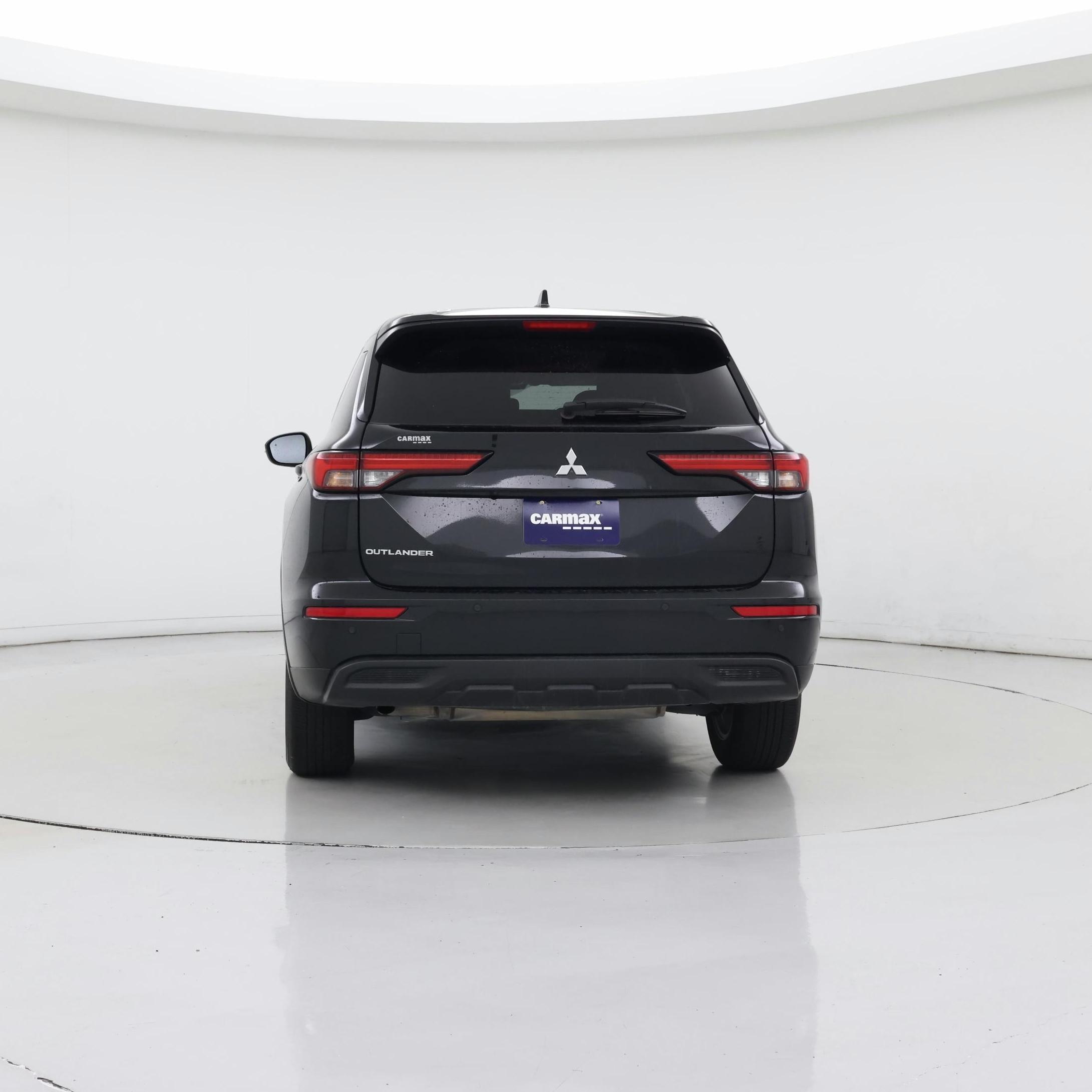 Thumbnail: 2023 Mitsubishi Outlander - 6