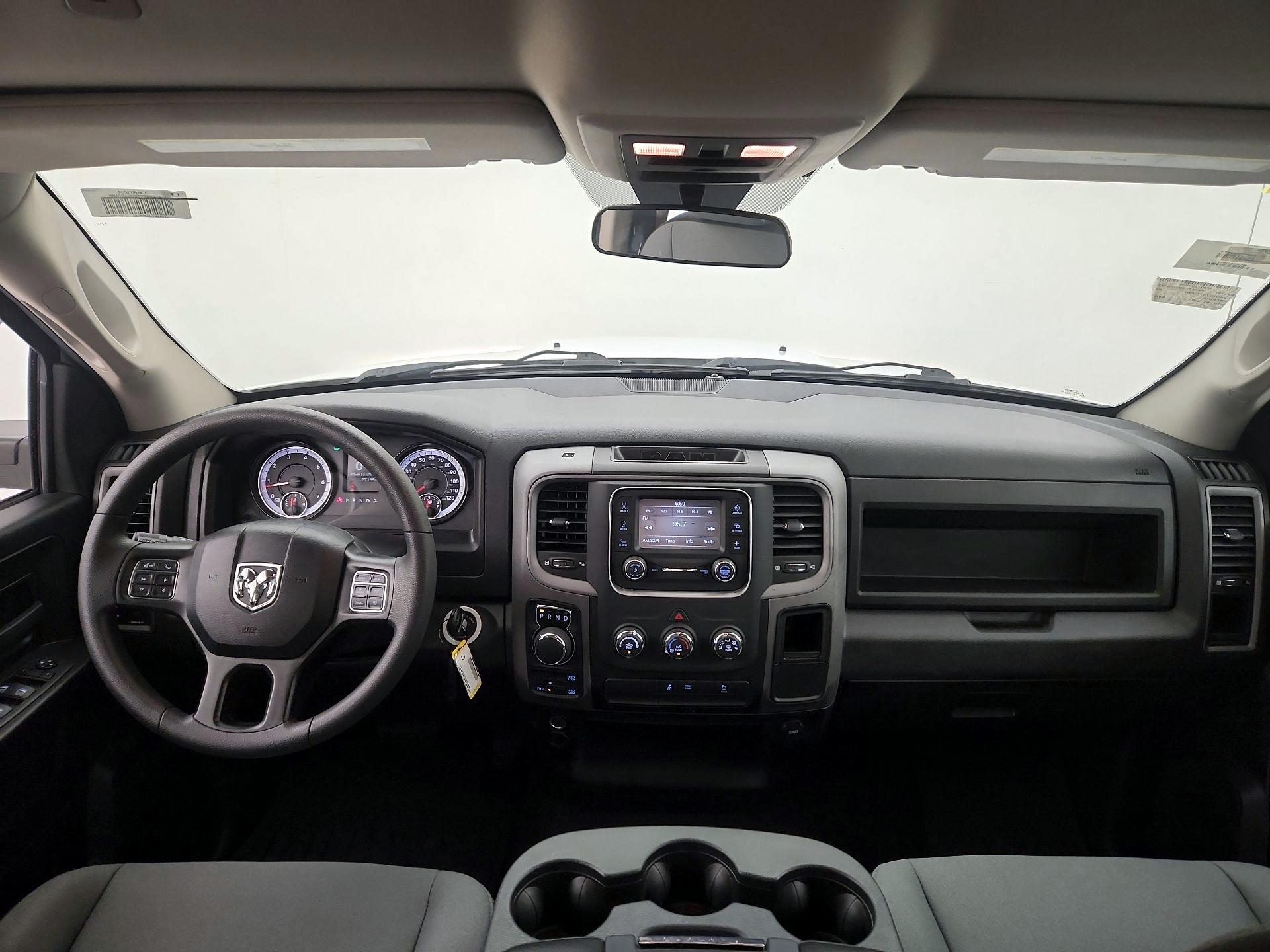 Thumbnail: 2022 RAM 1500 Classic - 9