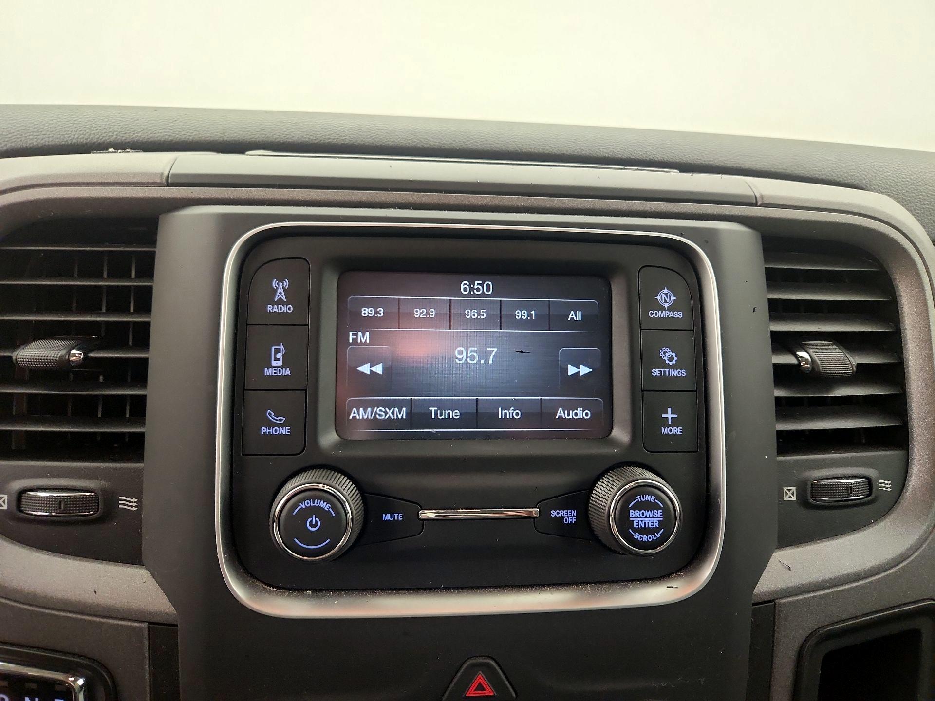 Thumbnail: 2022 RAM 1500 Classic - 15