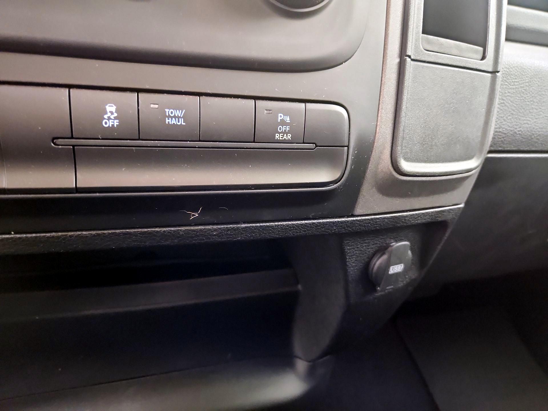 Thumbnail: 2022 RAM 1500 Classic - 18