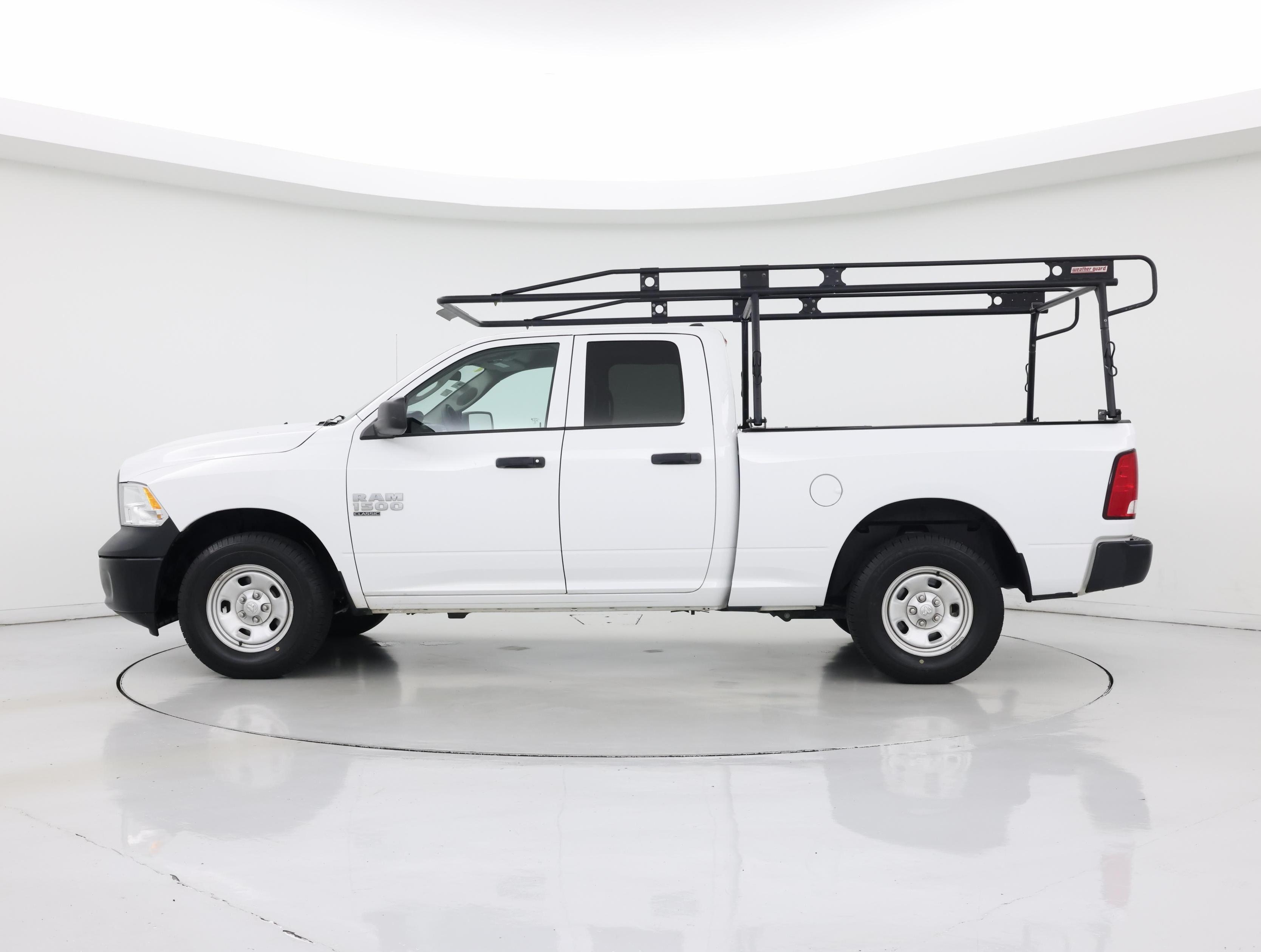 Thumbnail: 2022 RAM 1500 Classic - 3