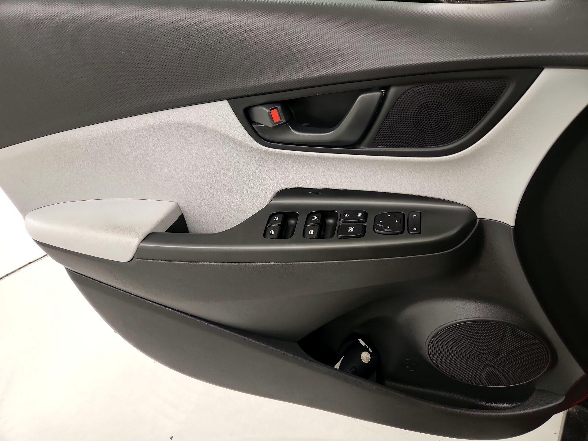 Thumbnail: 2022 Hyundai Kona - 12