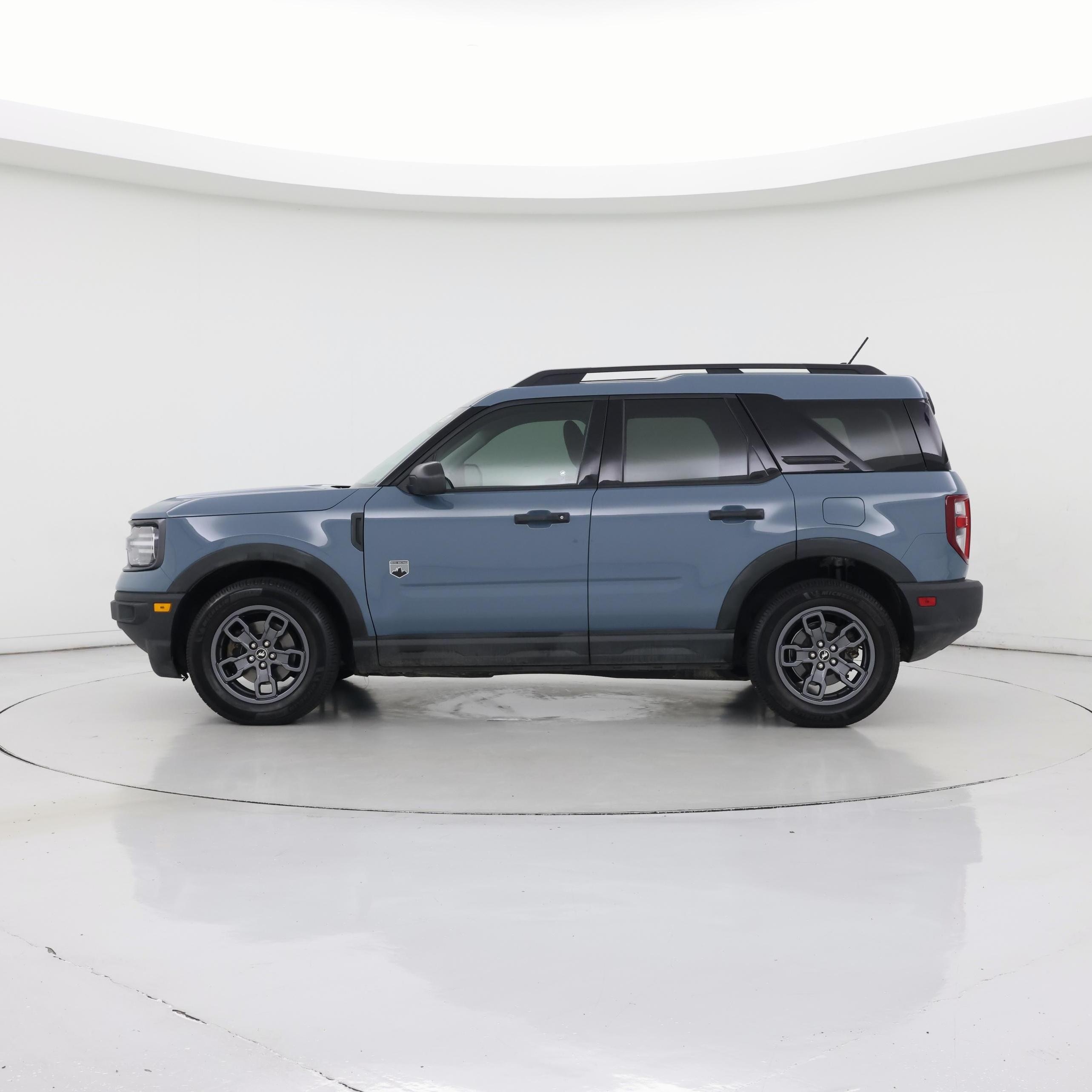 Thumbnail: 2022 Ford Bronco Sport - 3