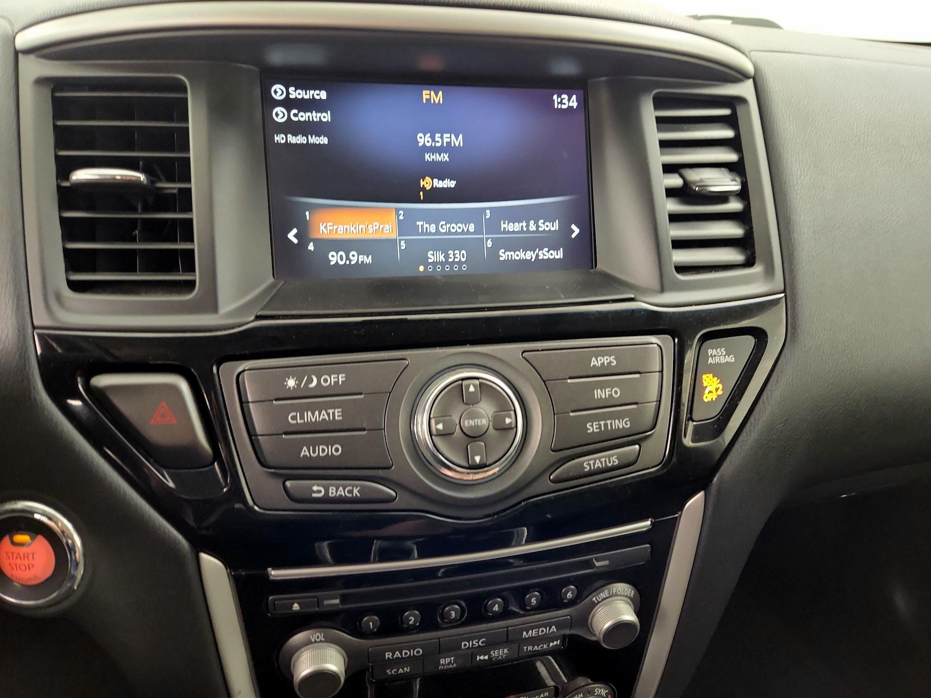 Thumbnail: 2020 Nissan Pathfinder - 15