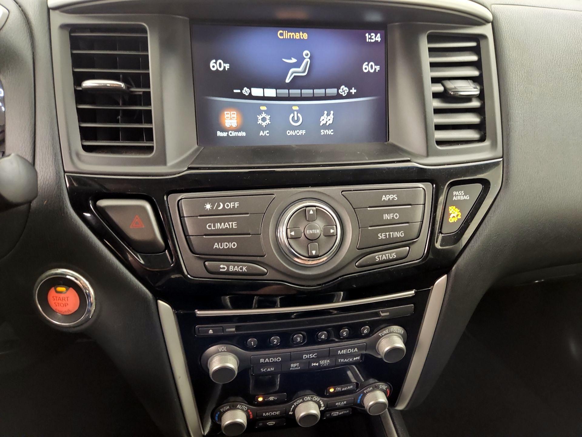 Thumbnail: 2020 Nissan Pathfinder - 16