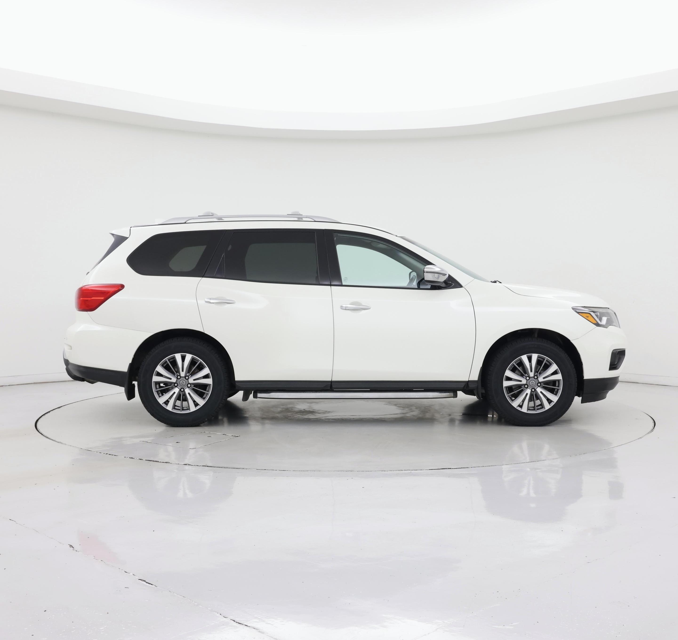 Thumbnail: 2020 Nissan Pathfinder - 7