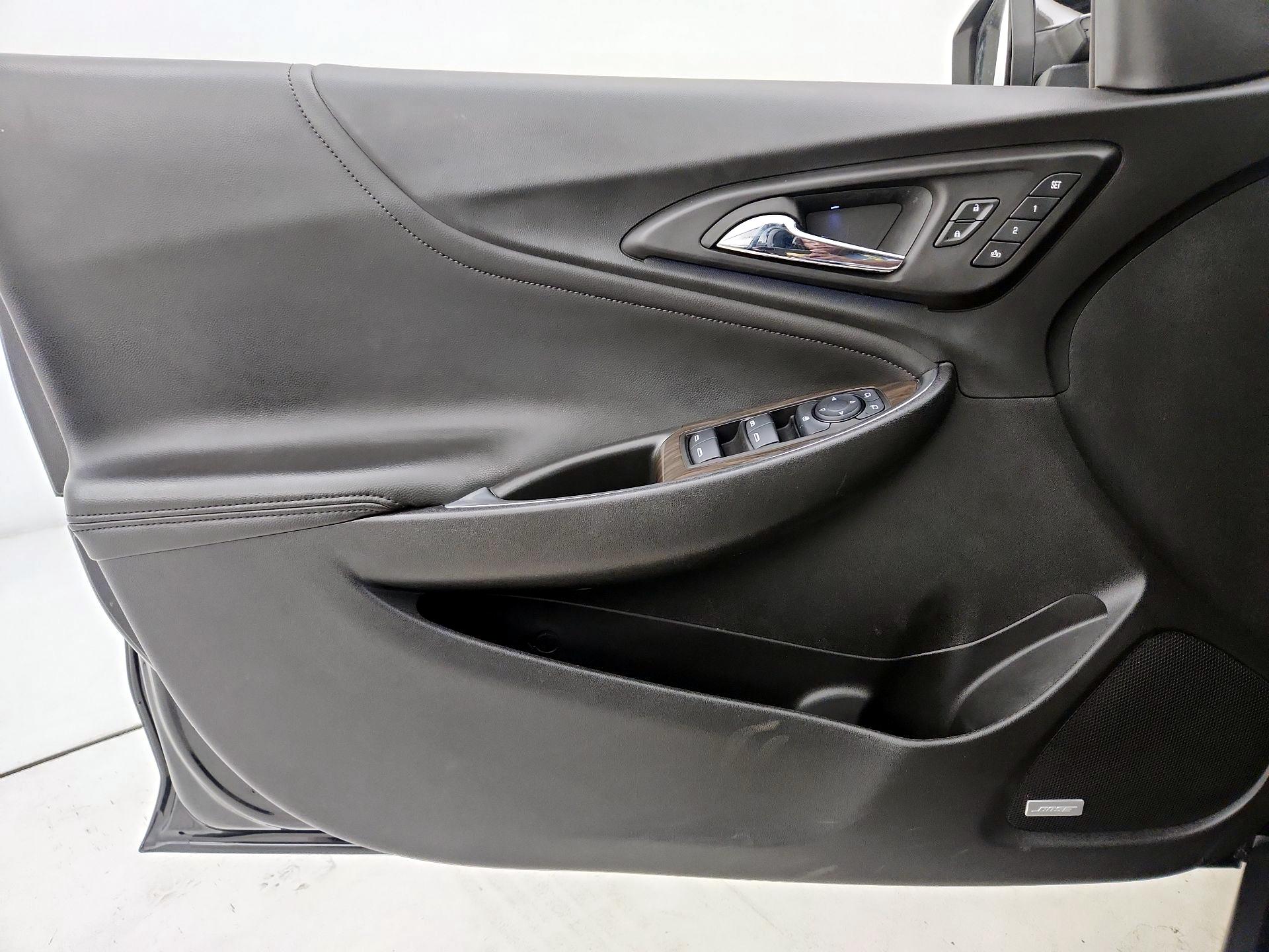 Thumbnail: 2023 Chevrolet Malibu - 12