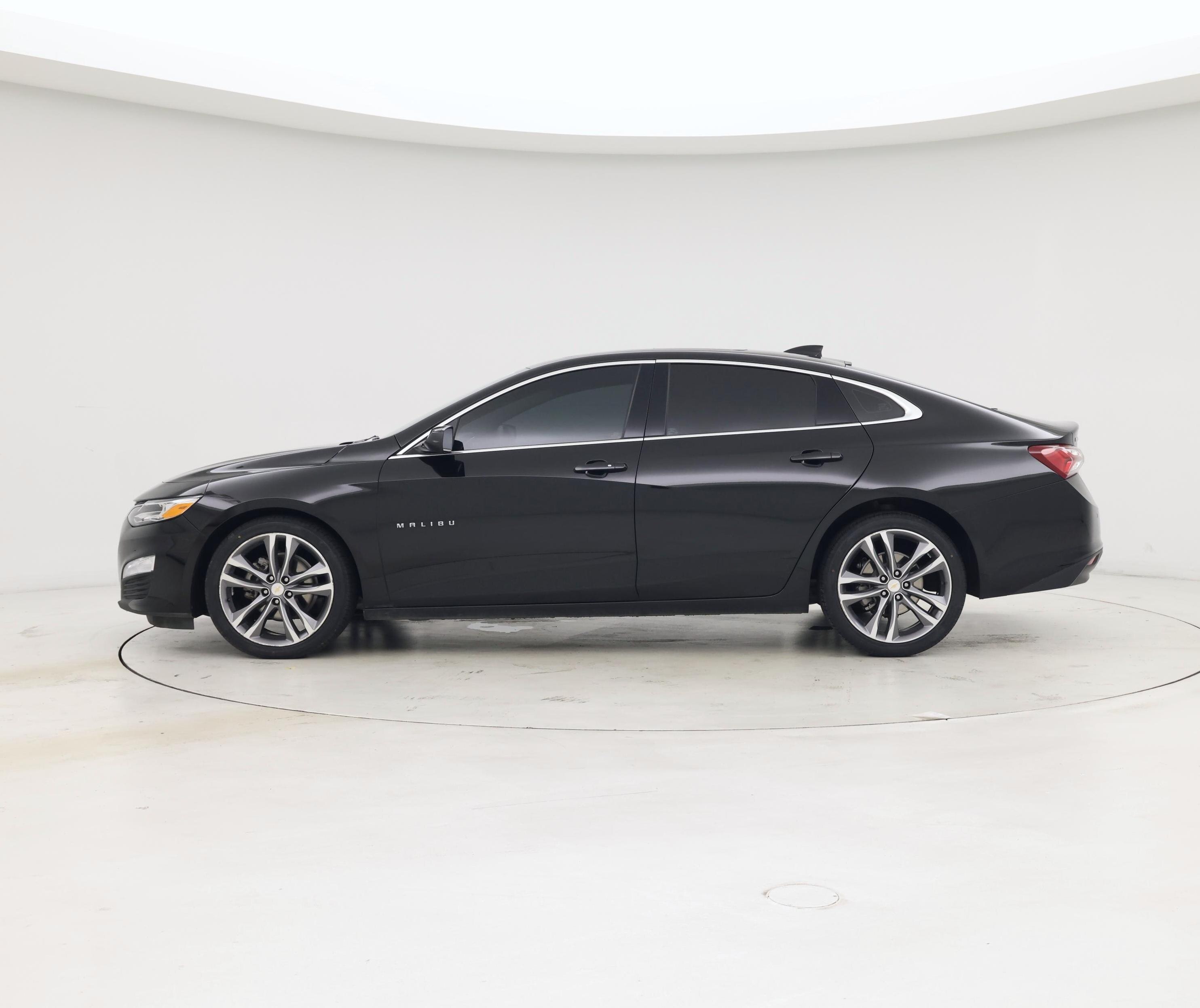 Thumbnail: 2023 Chevrolet Malibu - 3