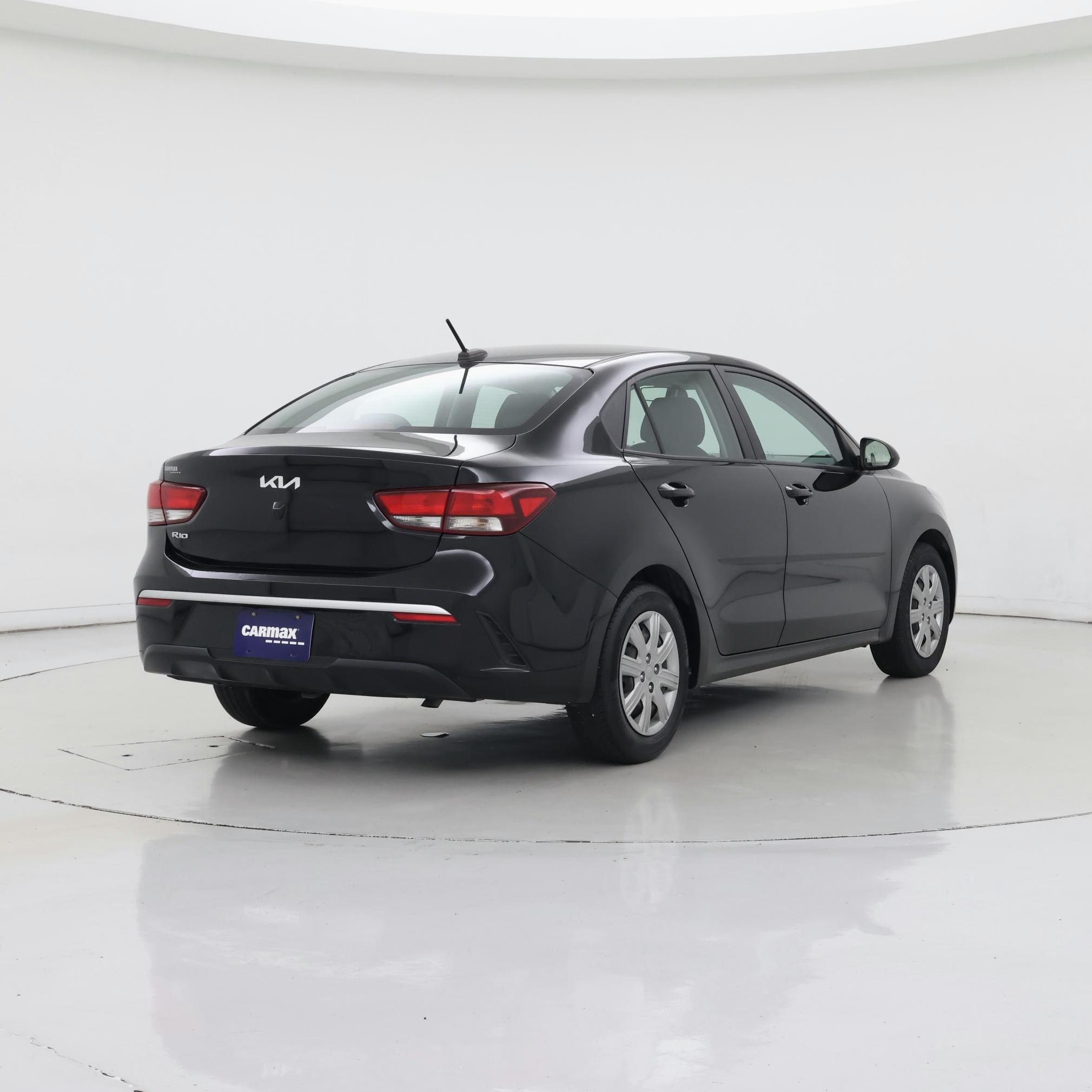 Thumbnail: 2022 Kia Rio - 8