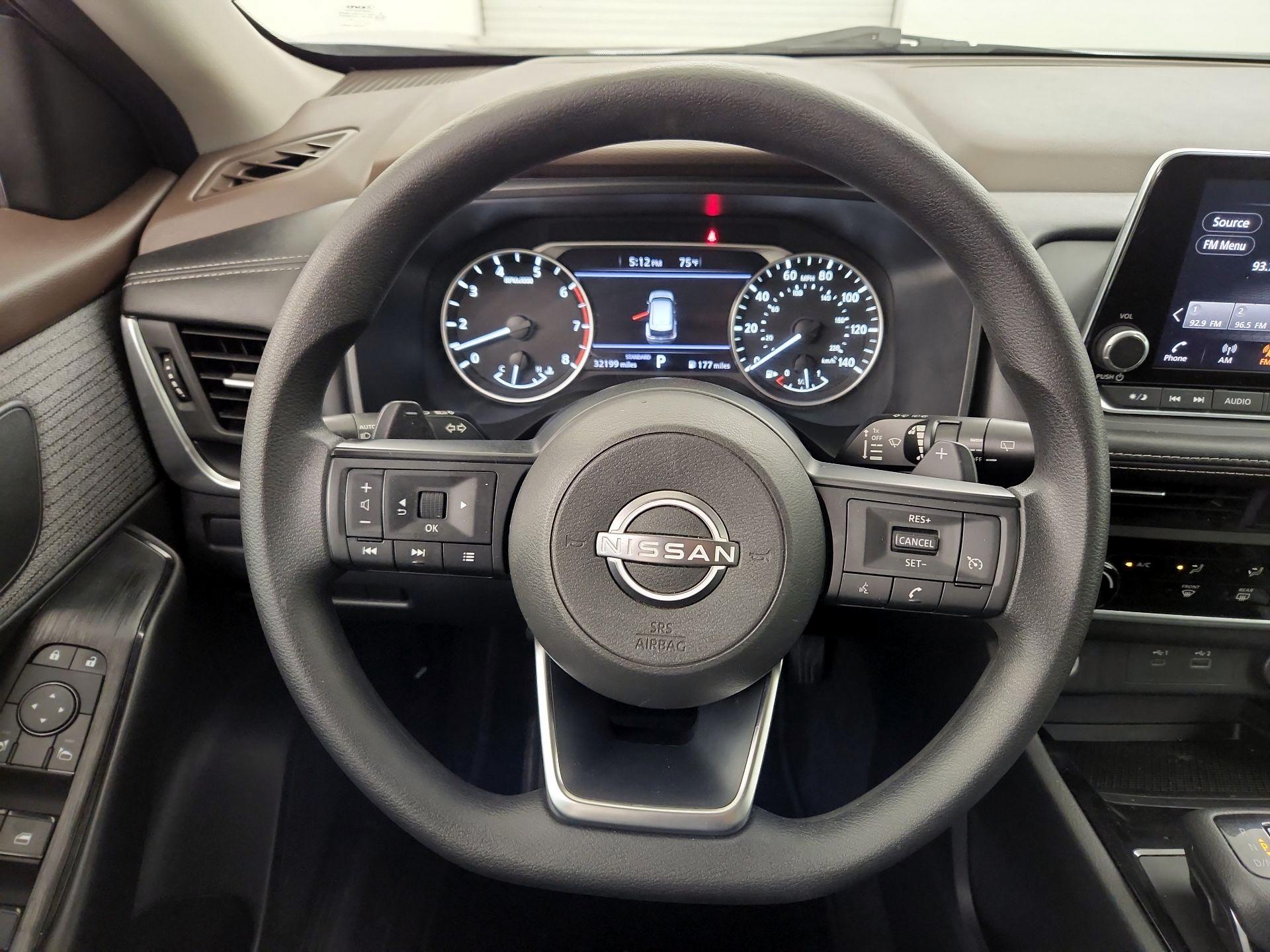 Thumbnail: 2023 Nissan Rogue - 10