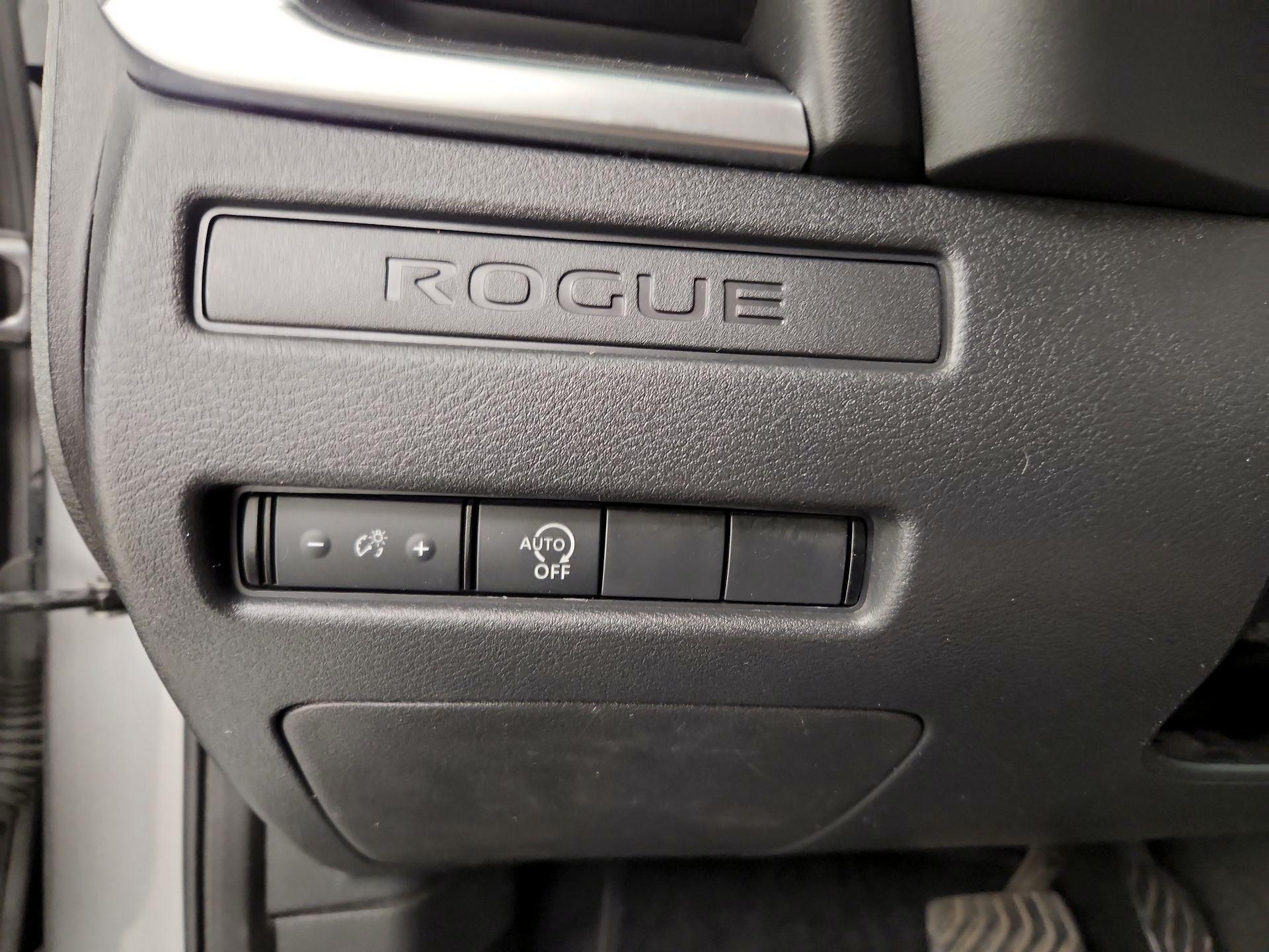 Thumbnail: 2023 Nissan Rogue - 13