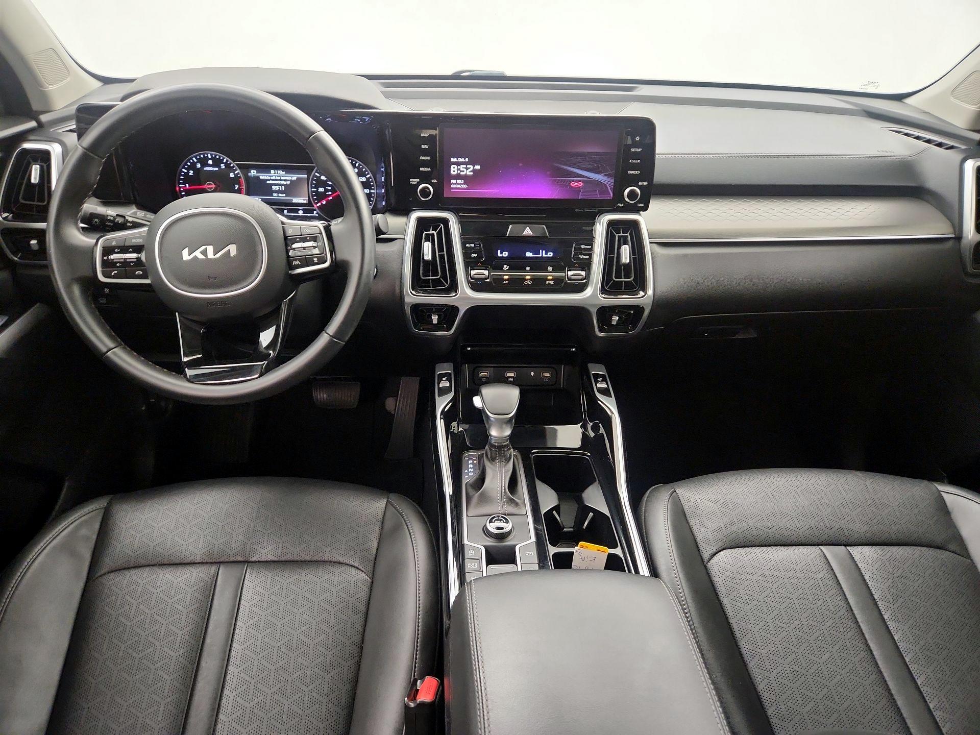 Thumbnail: 2022 Kia Sorento - 9