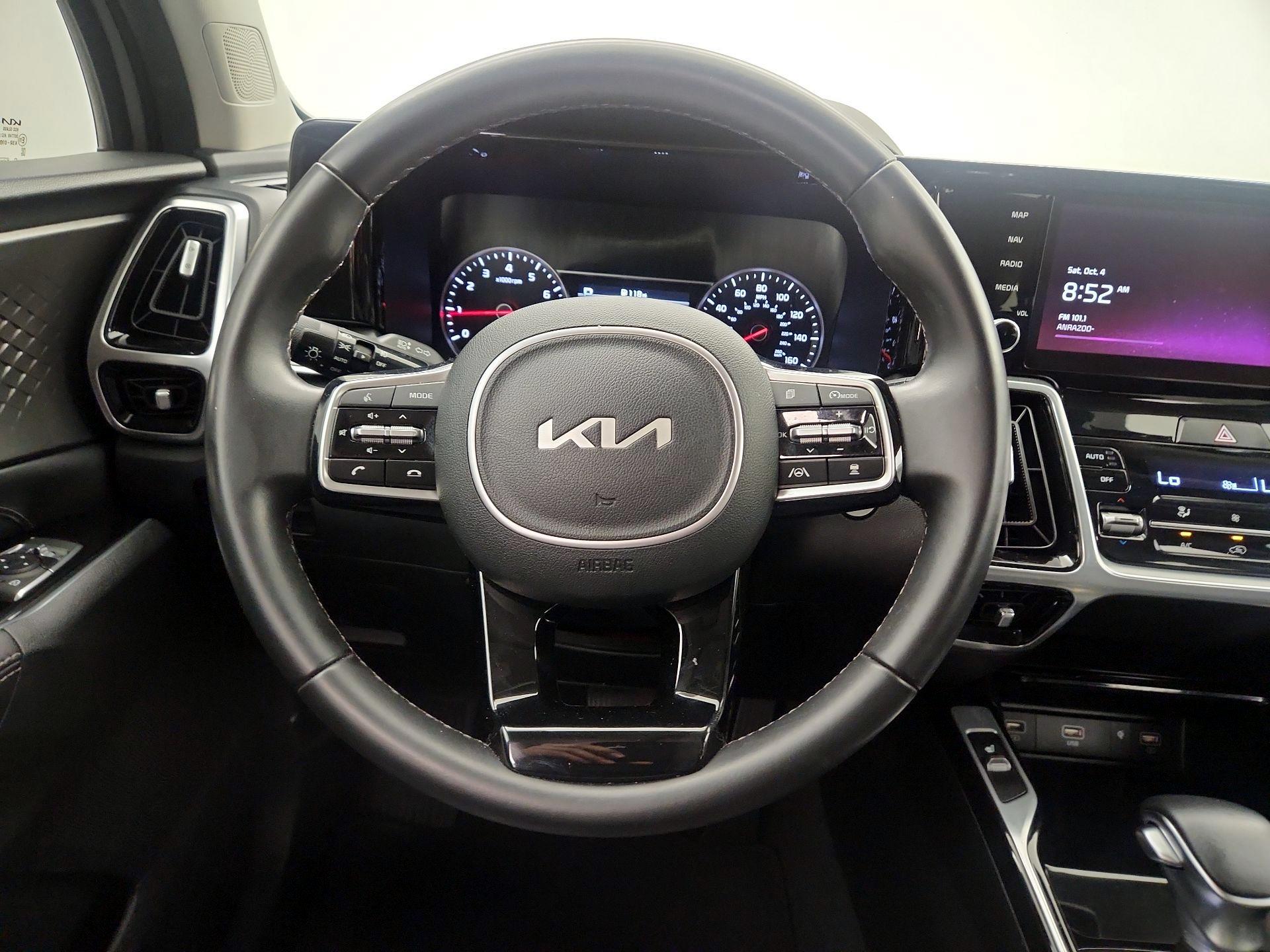 Thumbnail: 2022 Kia Sorento - 10
