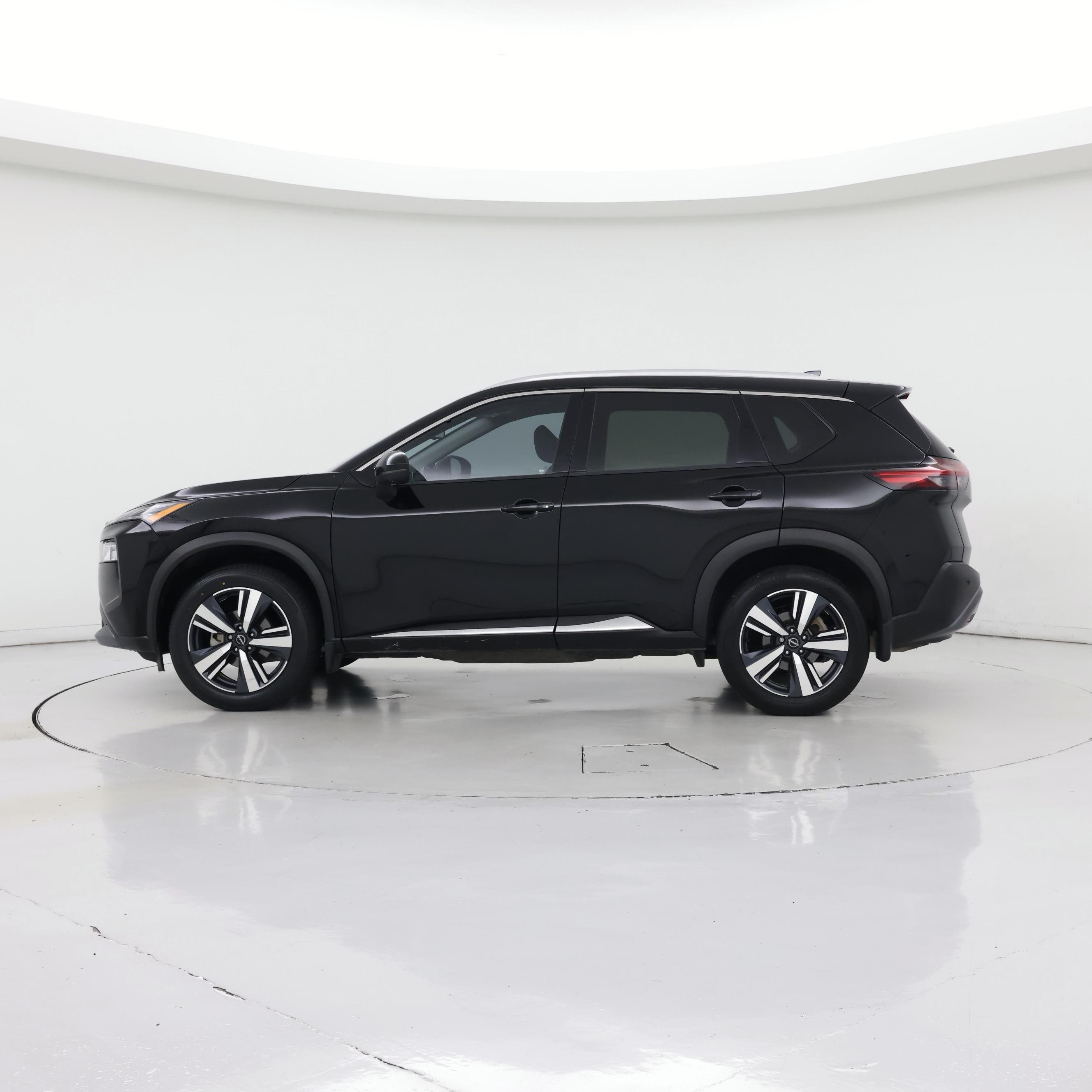 Thumbnail: 2023 Nissan Rogue - 3