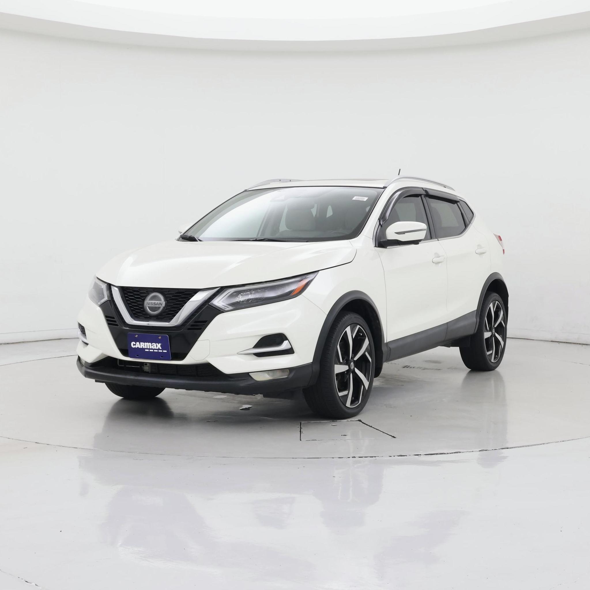 Thumbnail: 2021 Nissan Rogue Sport - 4