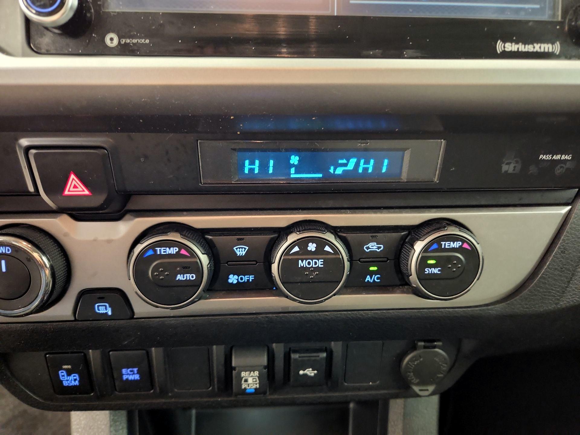 Thumbnail: 2023 Toyota Tacoma - 16