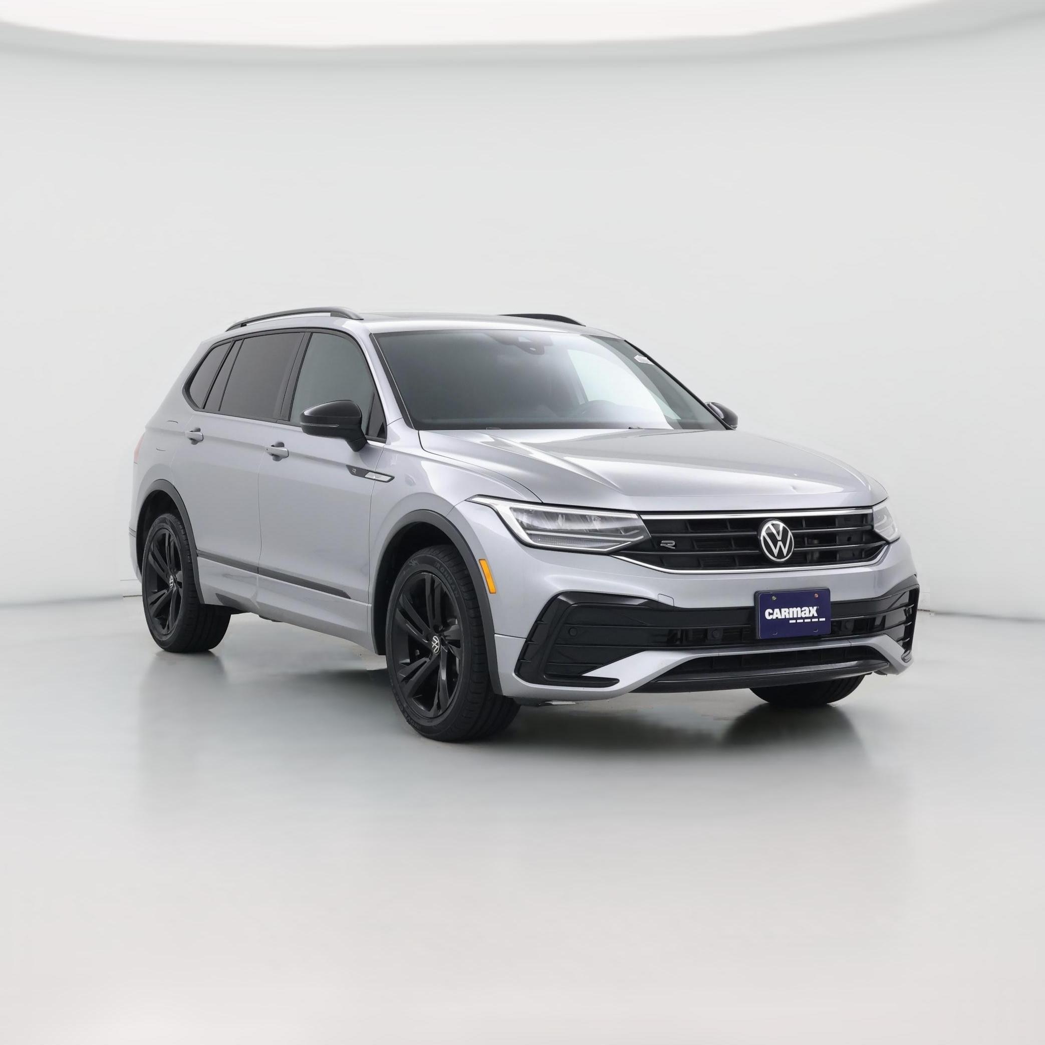 Thumbnail: 2023 Volkswagen Tiguan - 1