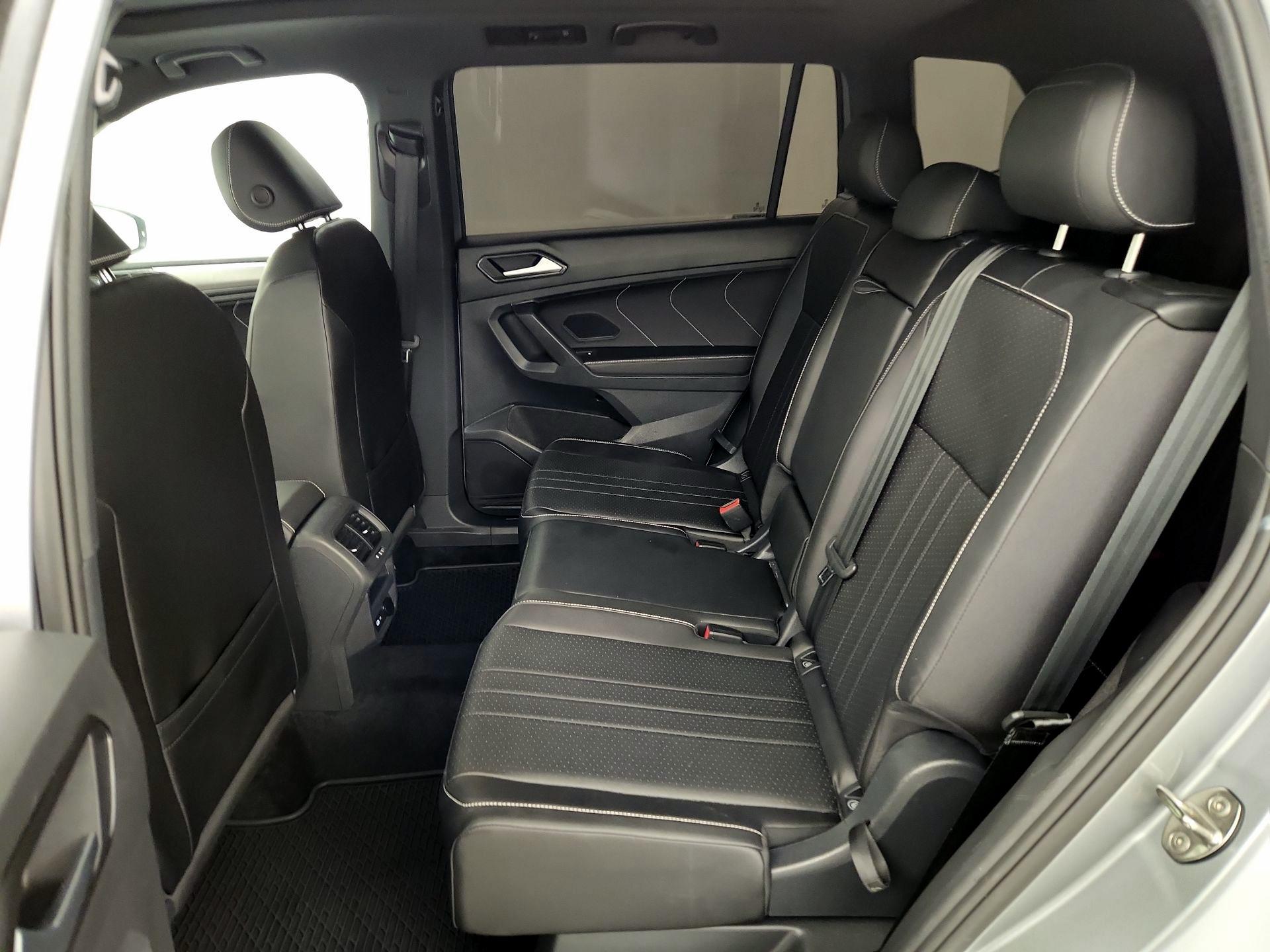 Thumbnail: 2023 Volkswagen Tiguan - 19