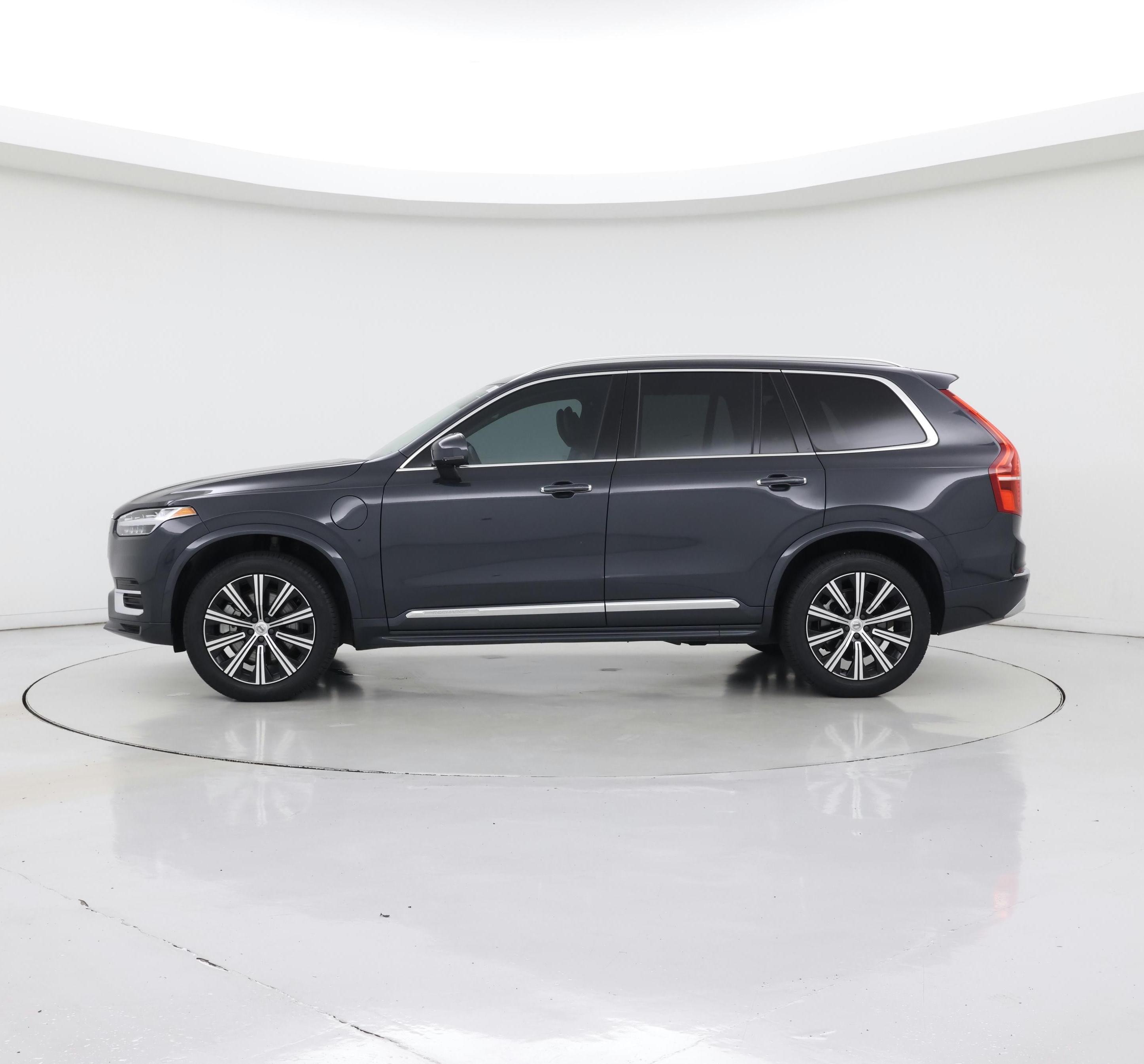 Thumbnail: 2022 Volvo XC90 - 3