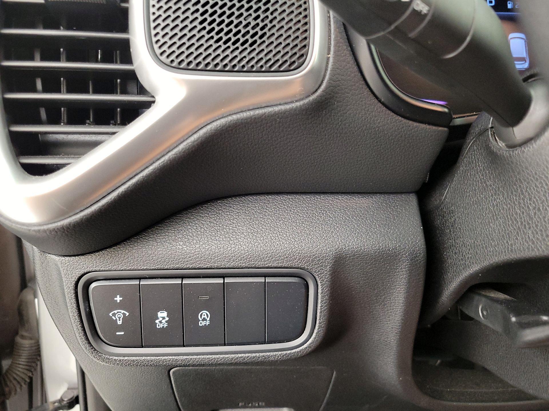 Thumbnail: 2023 Kia Soul - 13