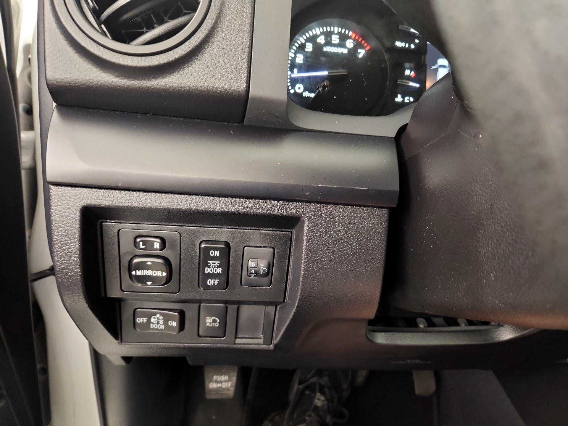 Thumbnail: 2021 Toyota Tundra - 13