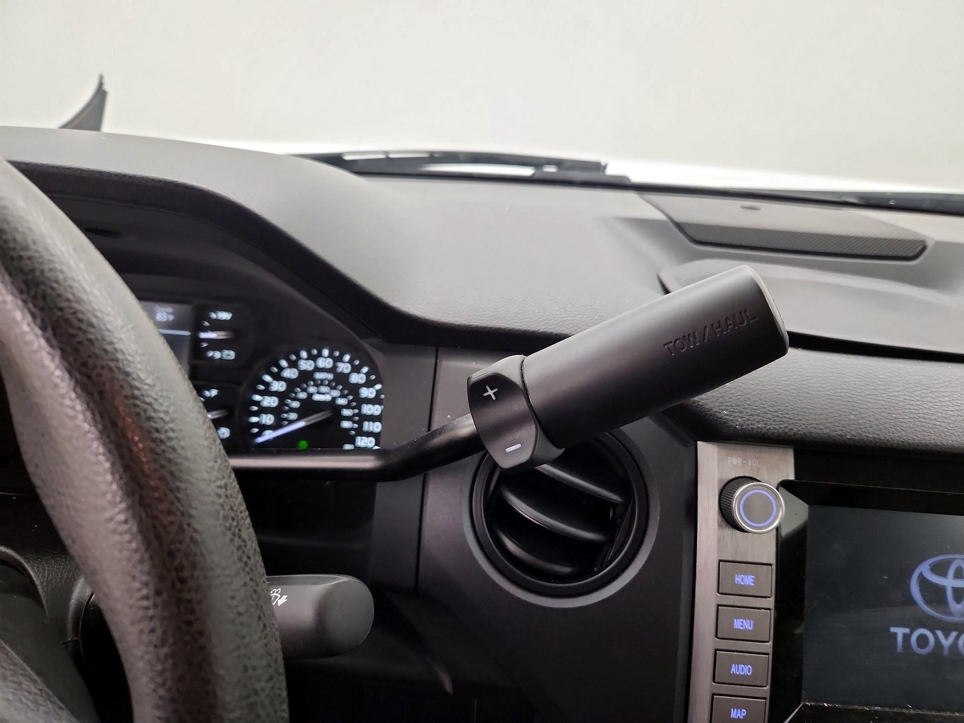 Thumbnail: 2021 Toyota Tundra - 17