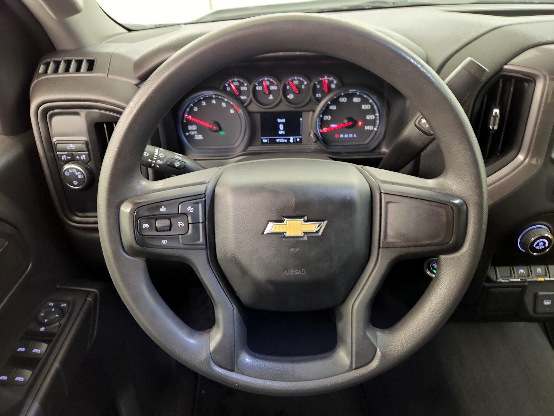 Thumbnail: 2023 Chevrolet Silverado 1500 - 10