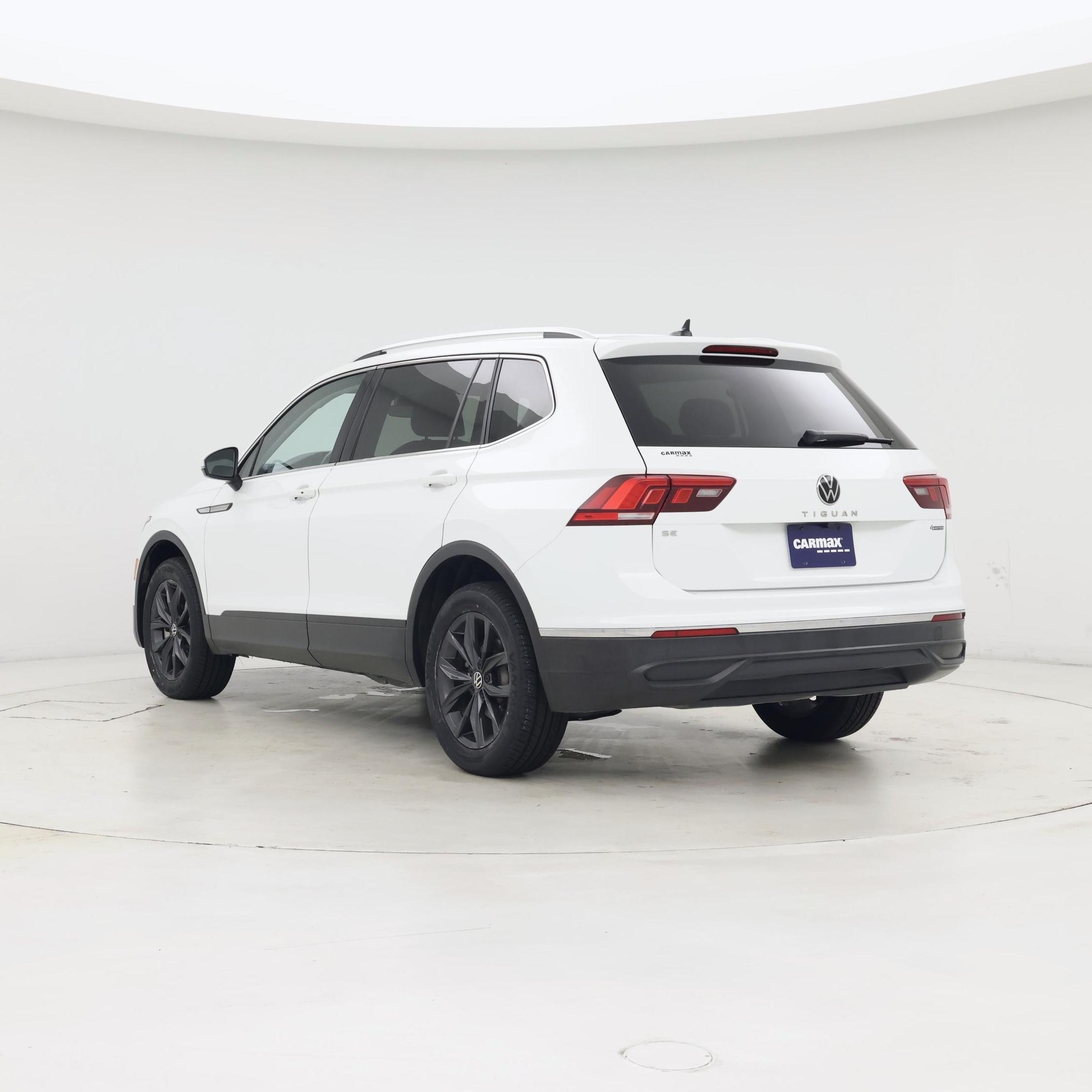 Thumbnail: 2024 Volkswagen Tiguan - 2