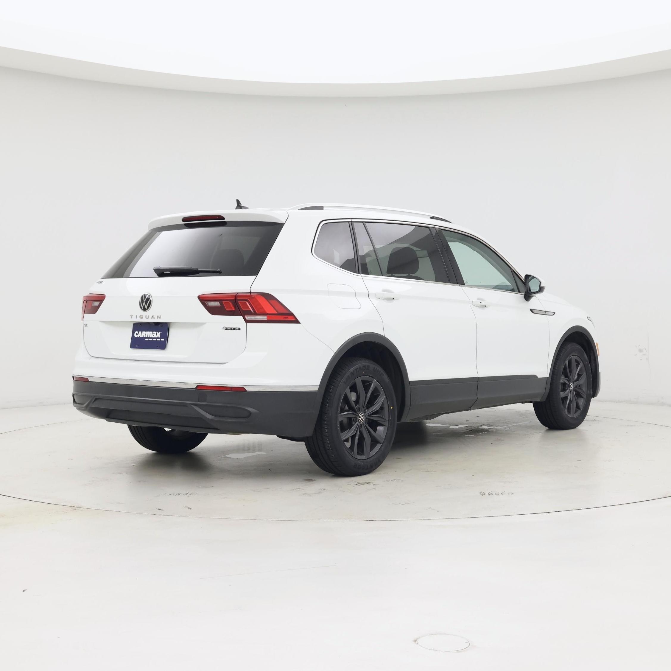 Thumbnail: 2024 Volkswagen Tiguan - 8