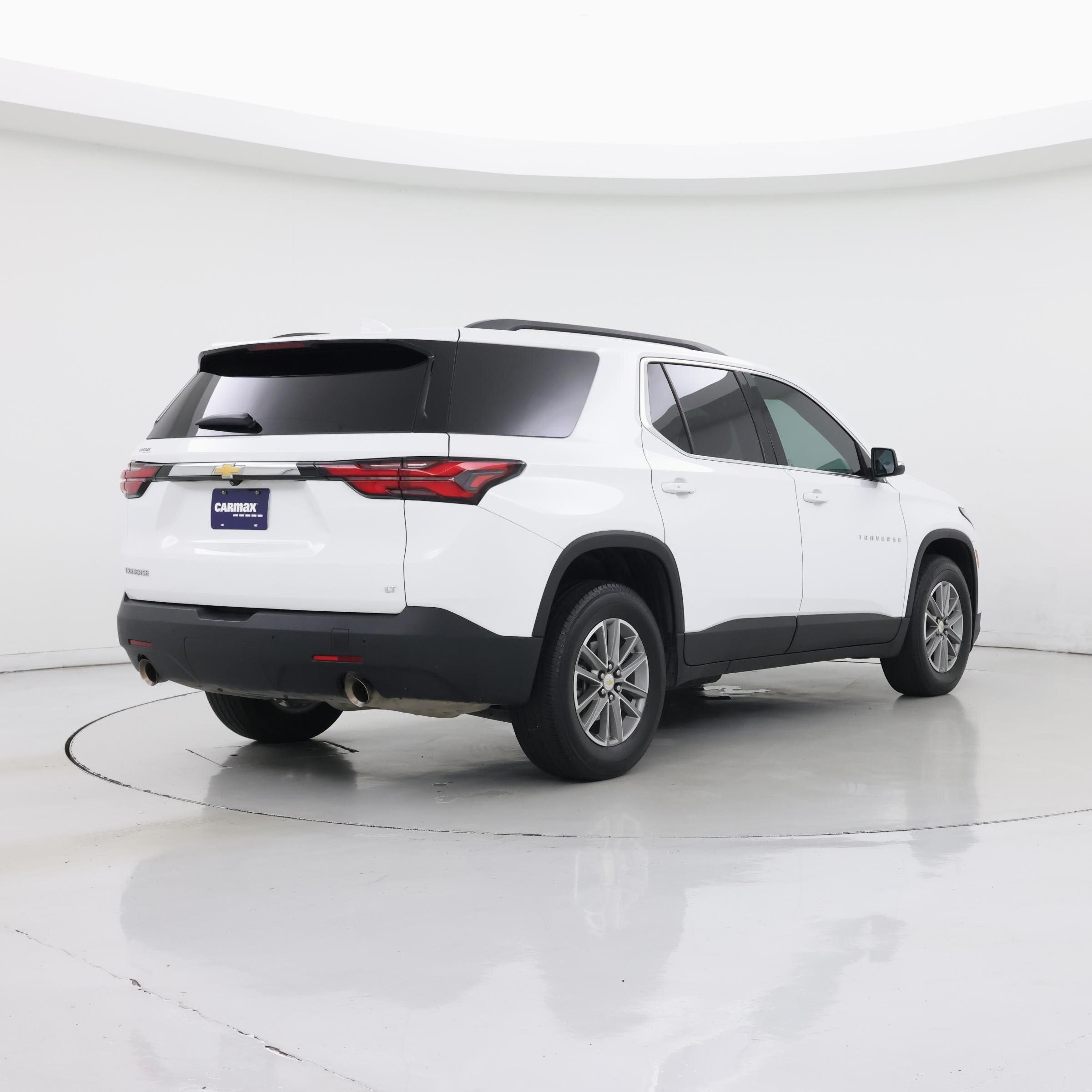 Thumbnail: 2022 Chevrolet Traverse - 8