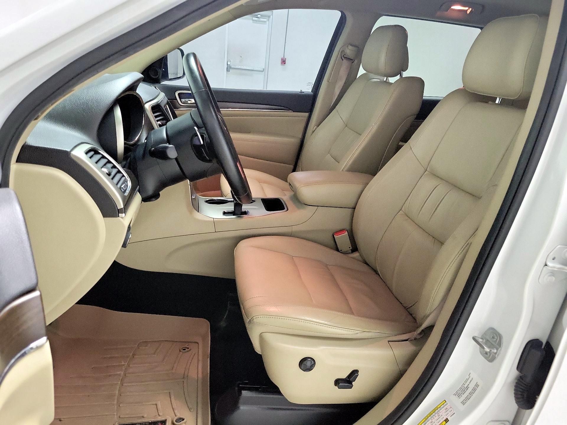 Thumbnail: 2014 Jeep Grand Cherokee - 11