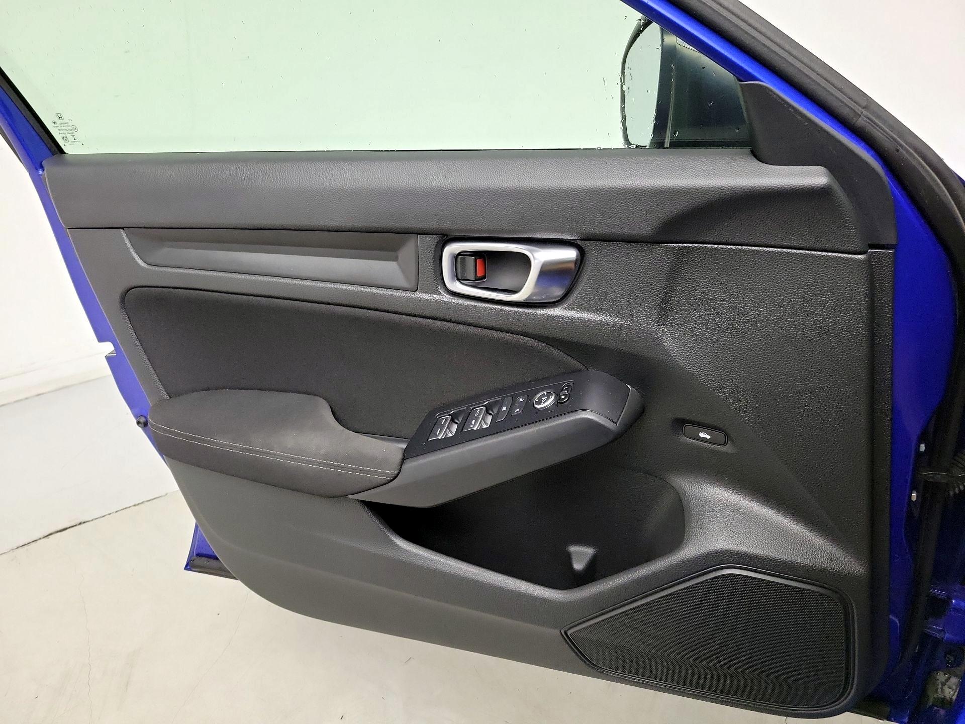 Thumbnail: 2023 Honda Civic - 12