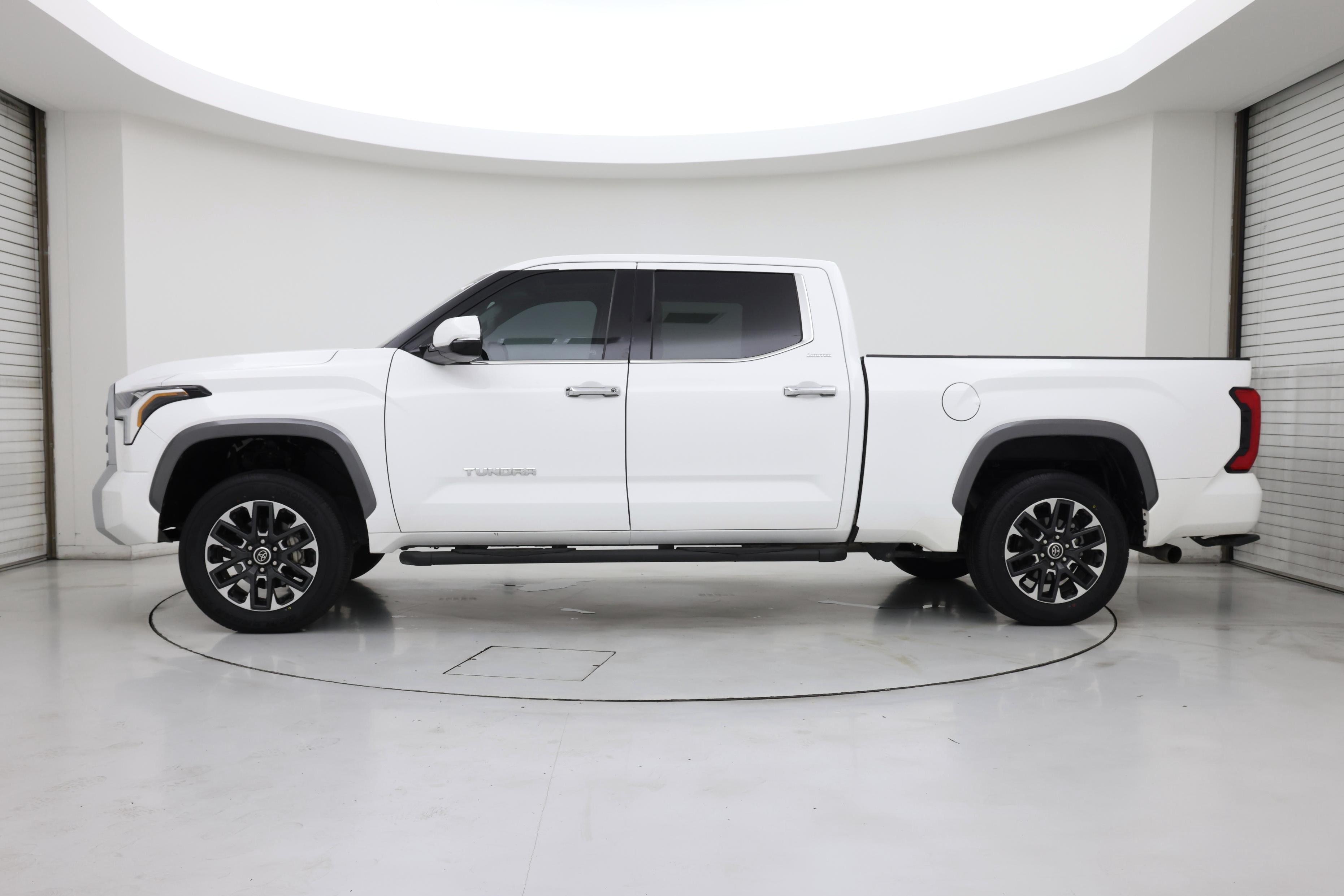 Thumbnail: 2023 Toyota Tundra - 3