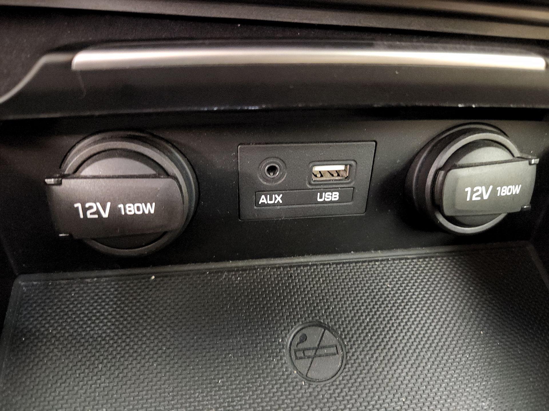 Thumbnail: 2016 Hyundai Genesis - 19