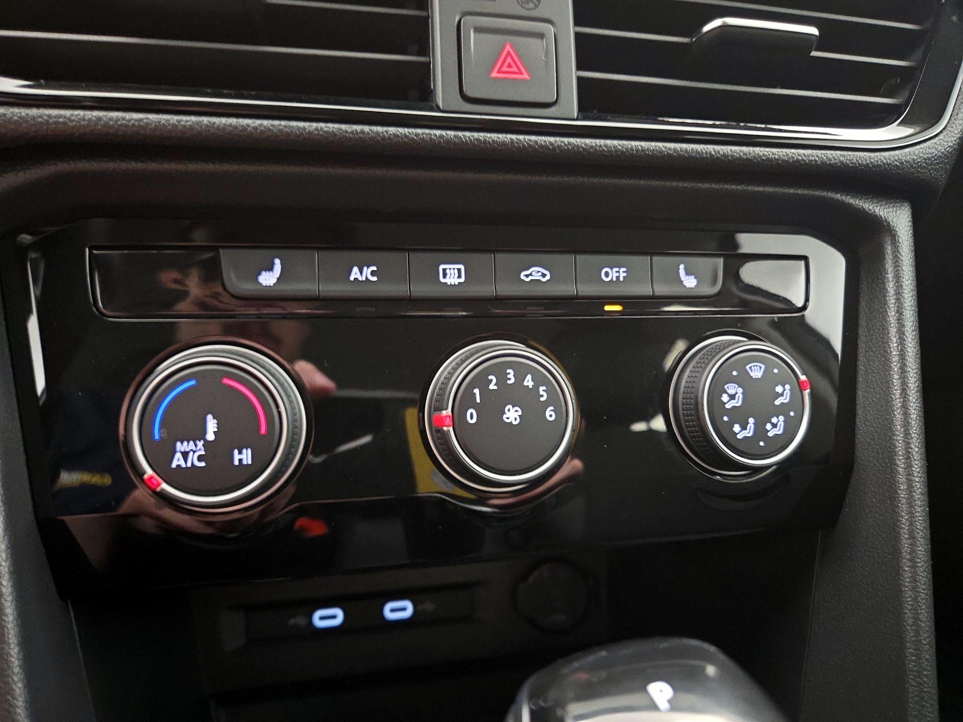 Thumbnail: 2023 Volkswagen Taos - 16