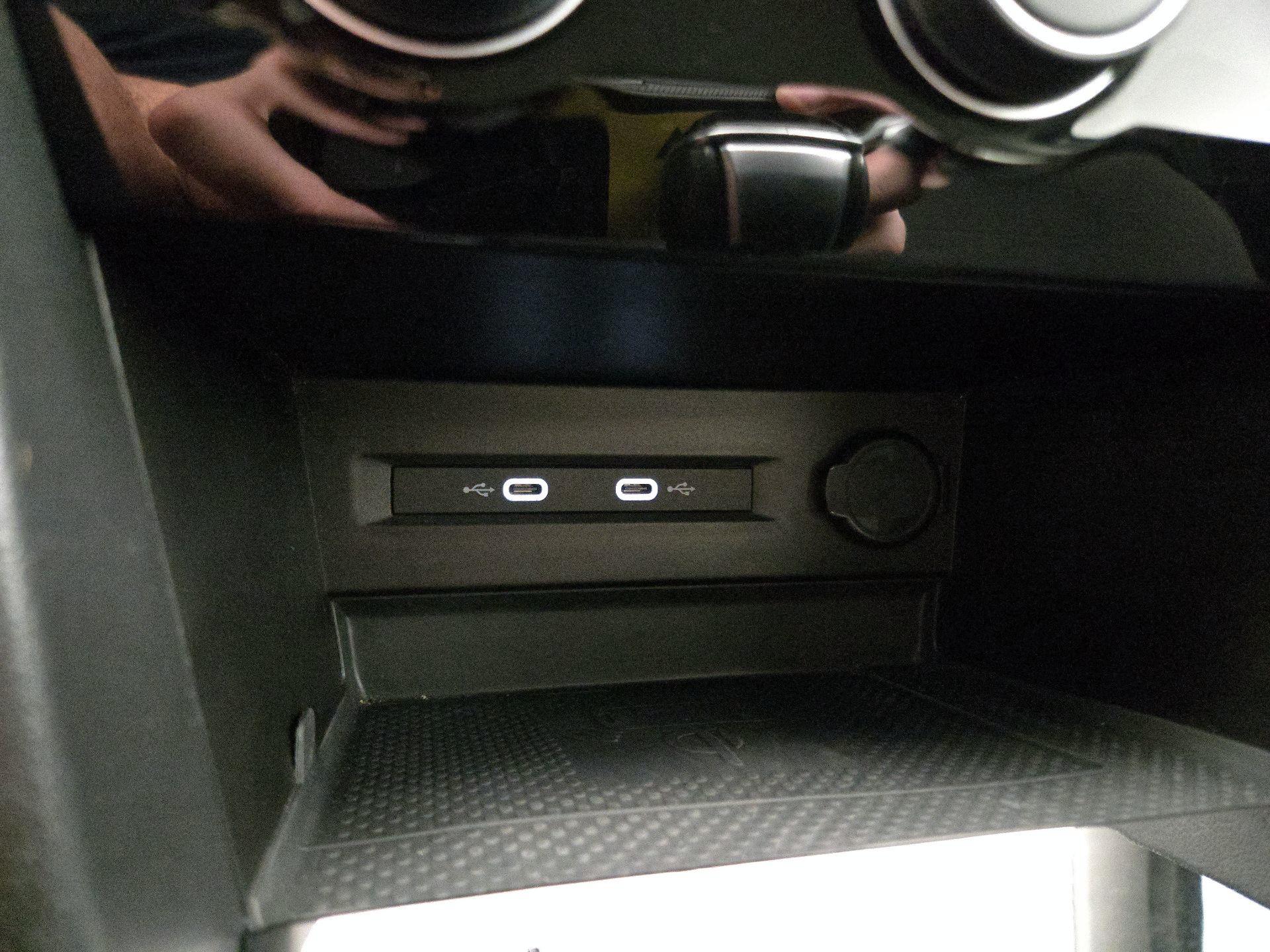 Thumbnail: 2023 Volkswagen Taos - 18