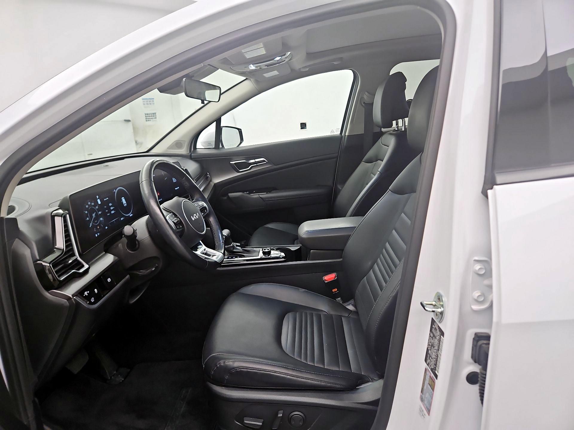 Thumbnail: 2023 Kia Sportage - 11
