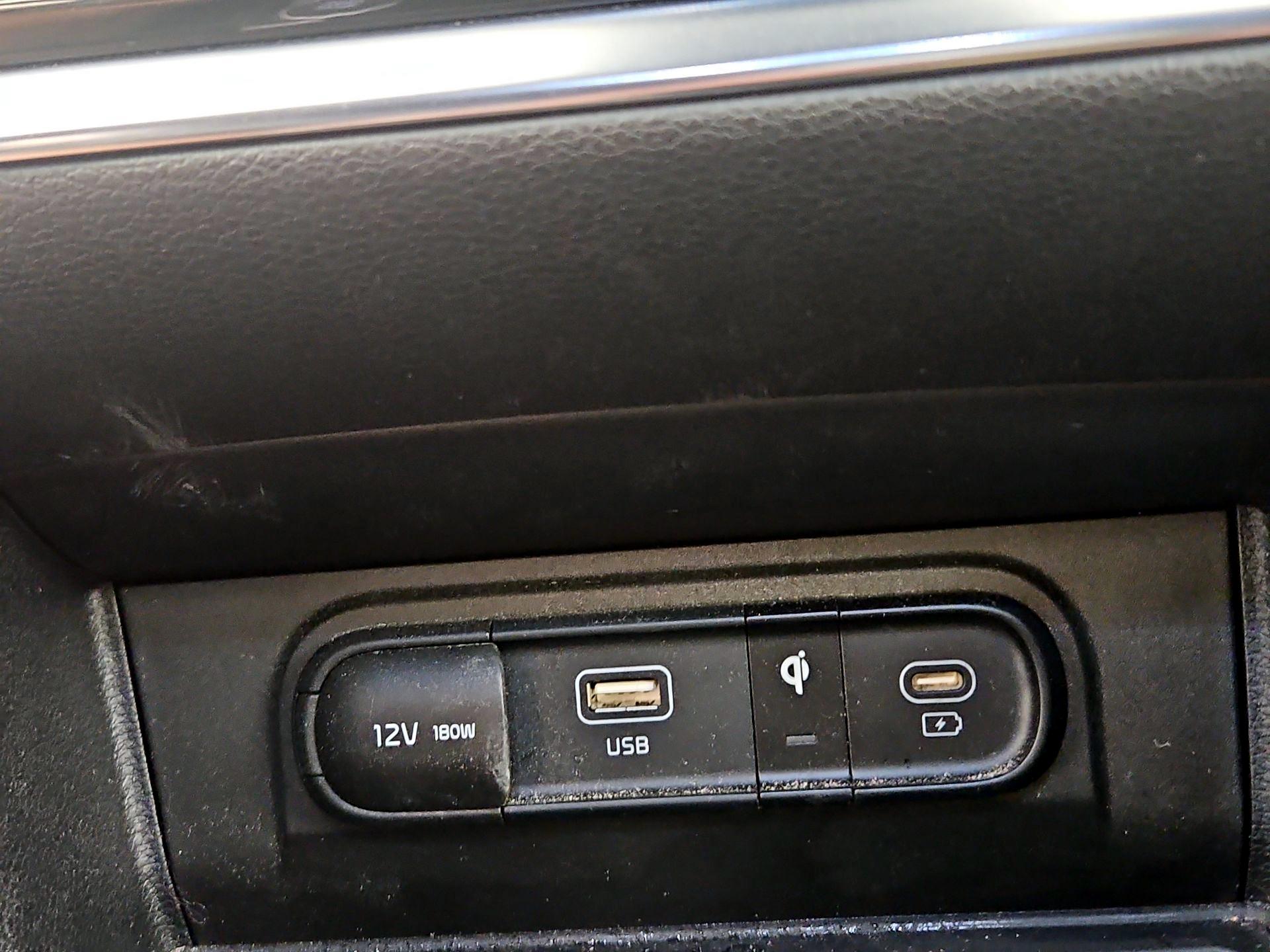 Thumbnail: 2023 Kia Sportage - 19