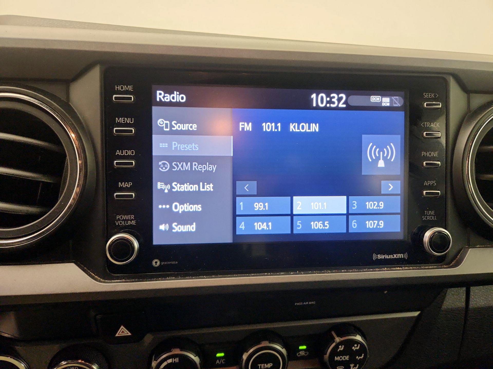 Thumbnail: 2020 Toyota Tacoma - 15