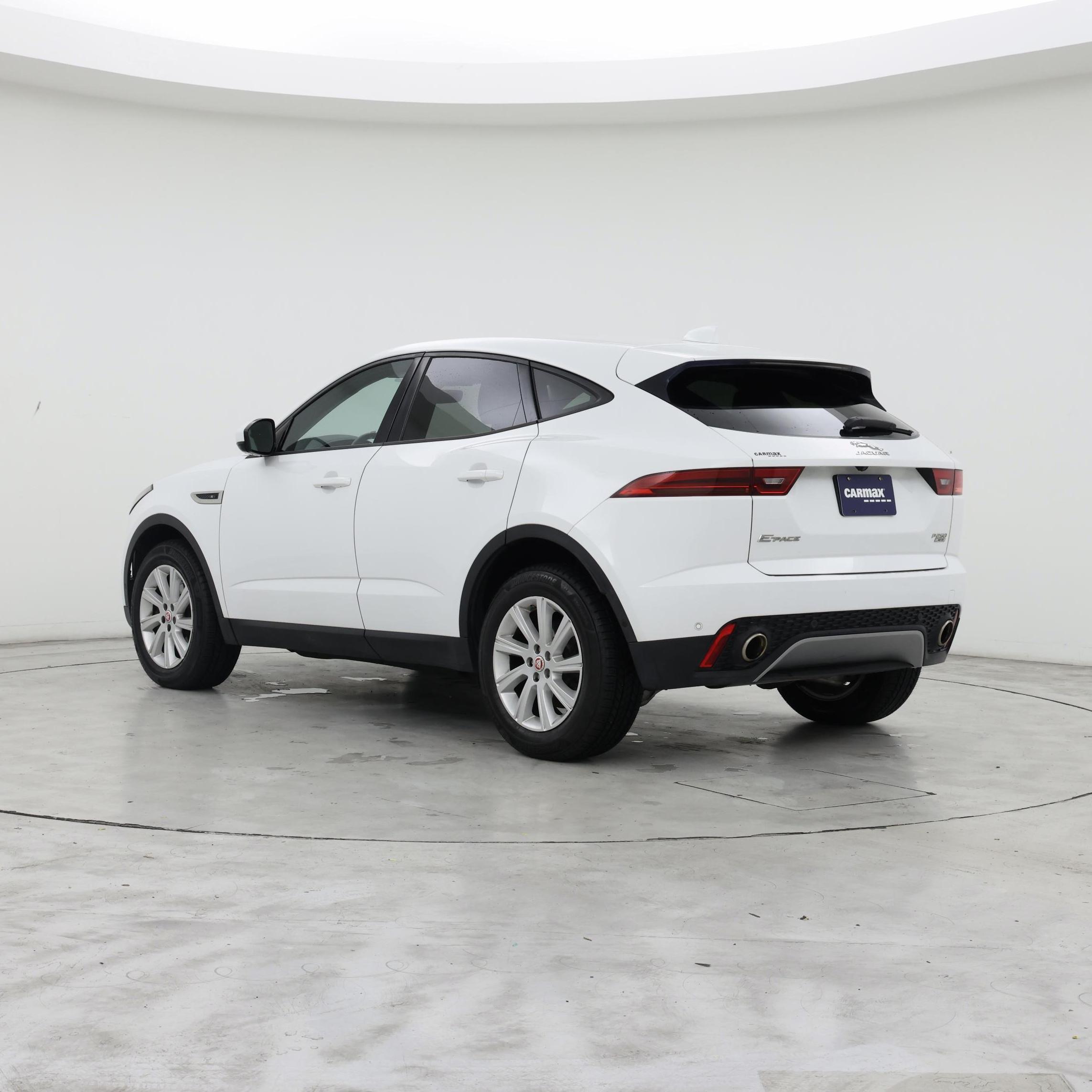 Thumbnail: 2018 Jaguar E-Pace - 2