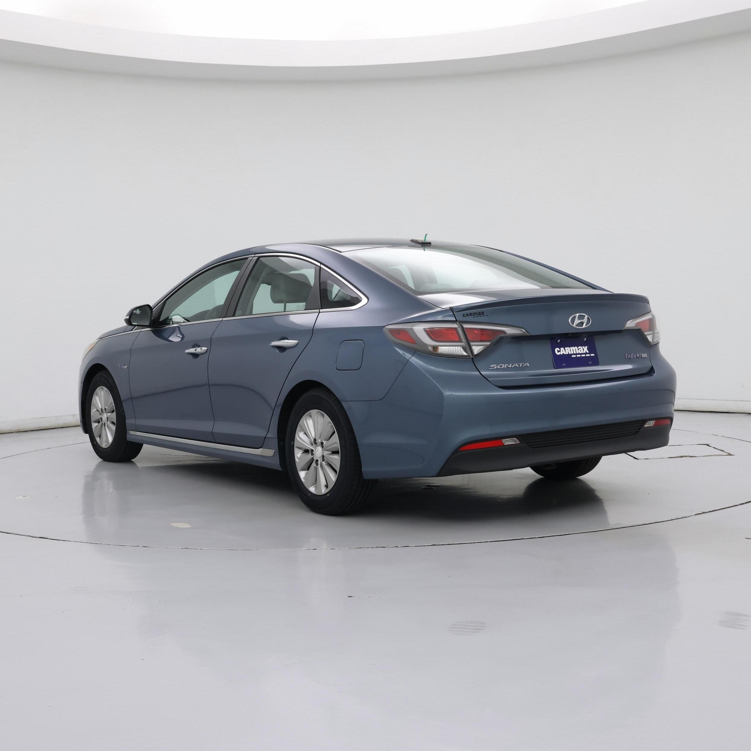 Thumbnail: 2016 Hyundai Sonata - 2