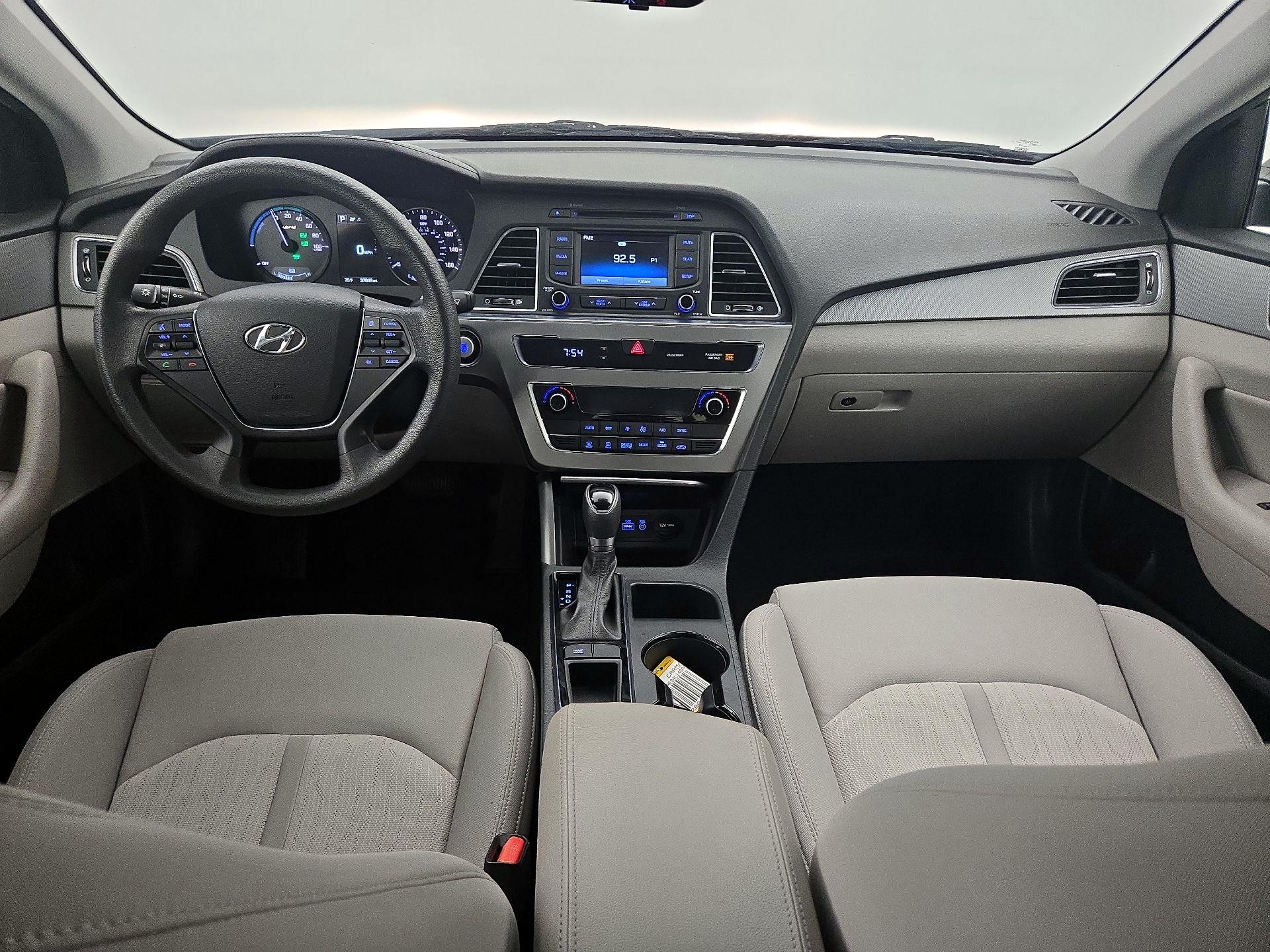 Thumbnail: 2016 Hyundai Sonata - 9