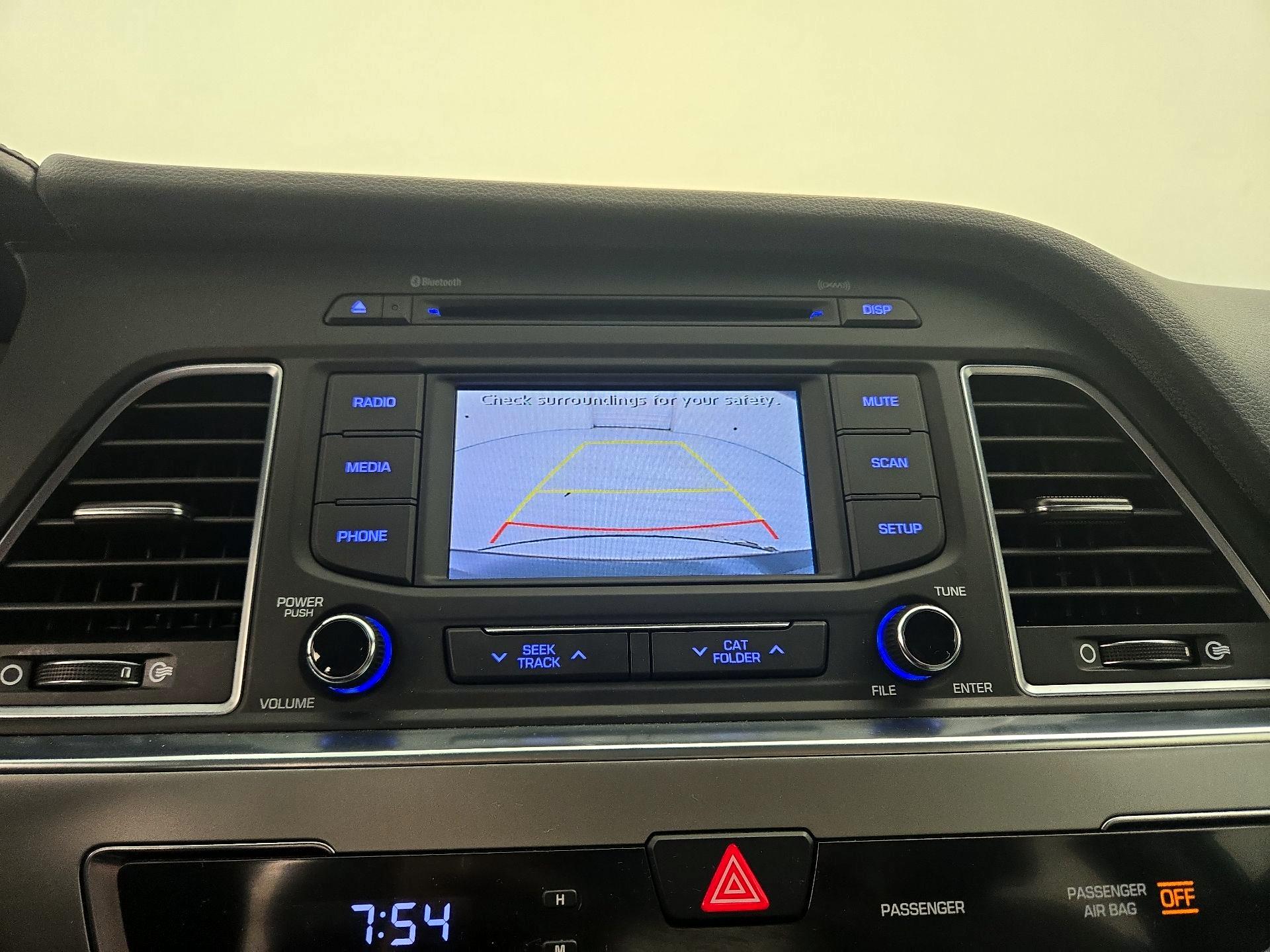 Thumbnail: 2016 Hyundai Sonata - 14