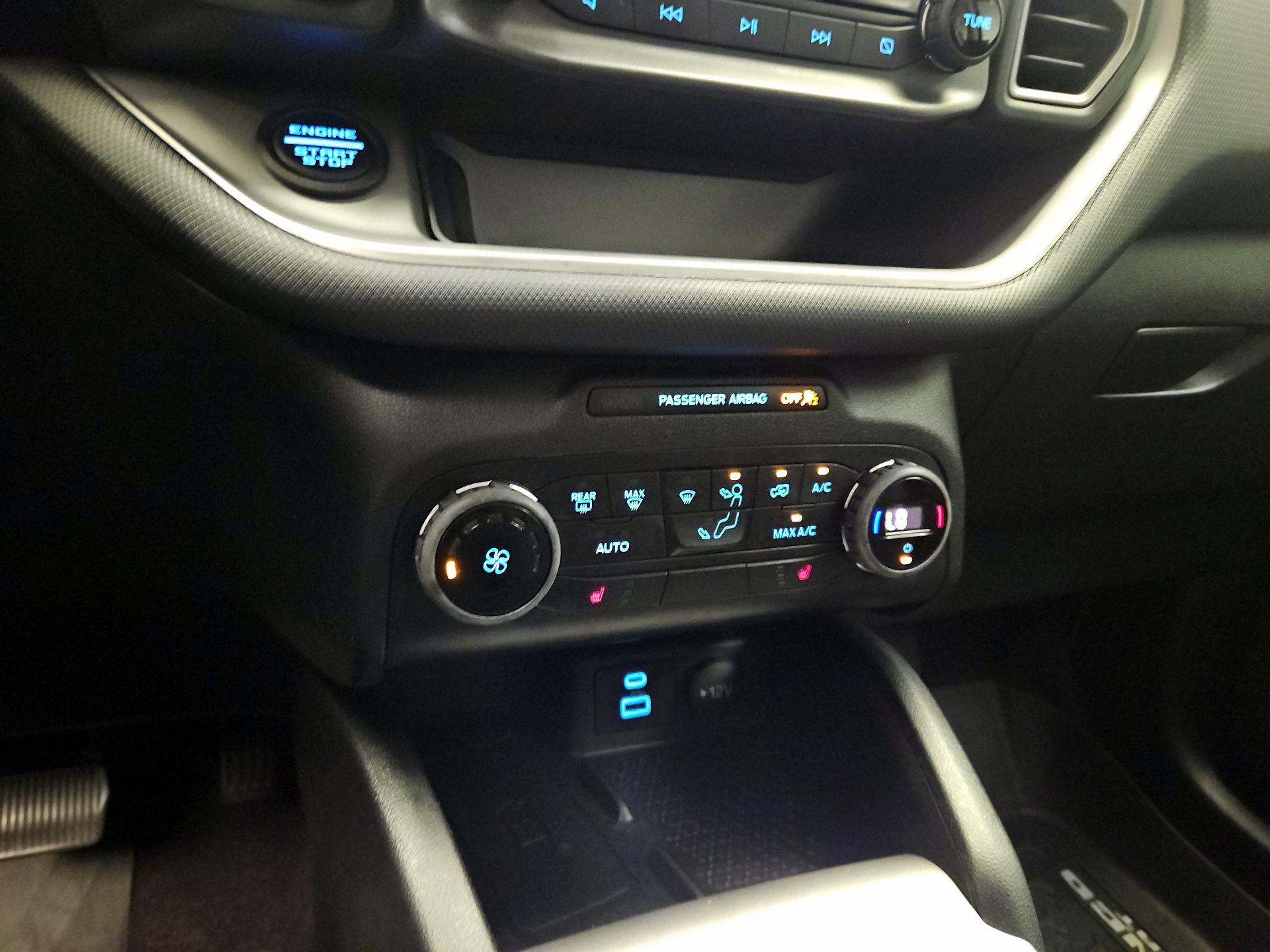 Thumbnail: 2021 Ford Bronco Sport - 15